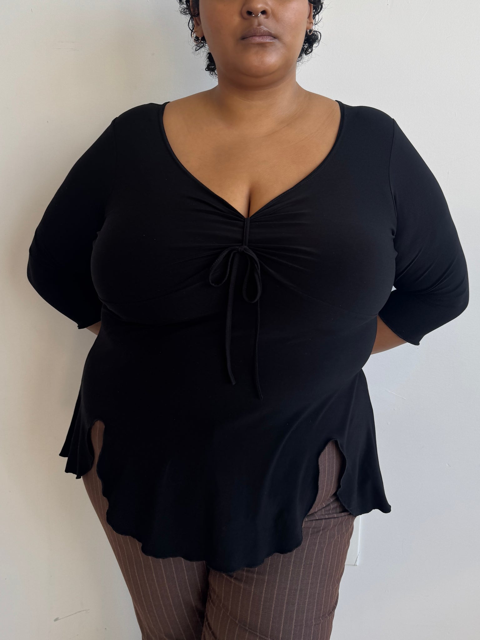 Vintage - Black U Top (1X)