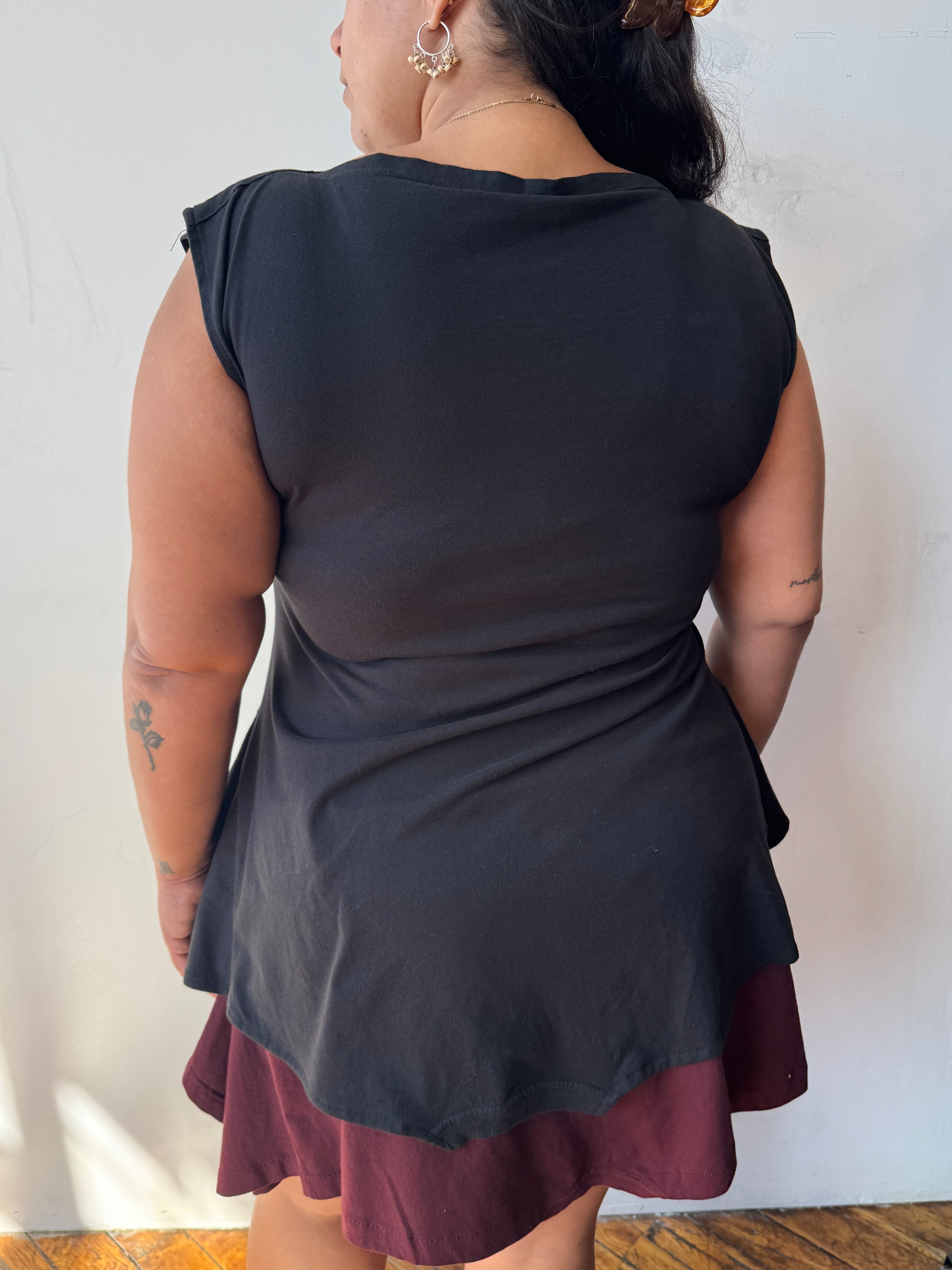 Gina Corrieri - 180 Top - Black Pocket (L/XL + XL/1X)