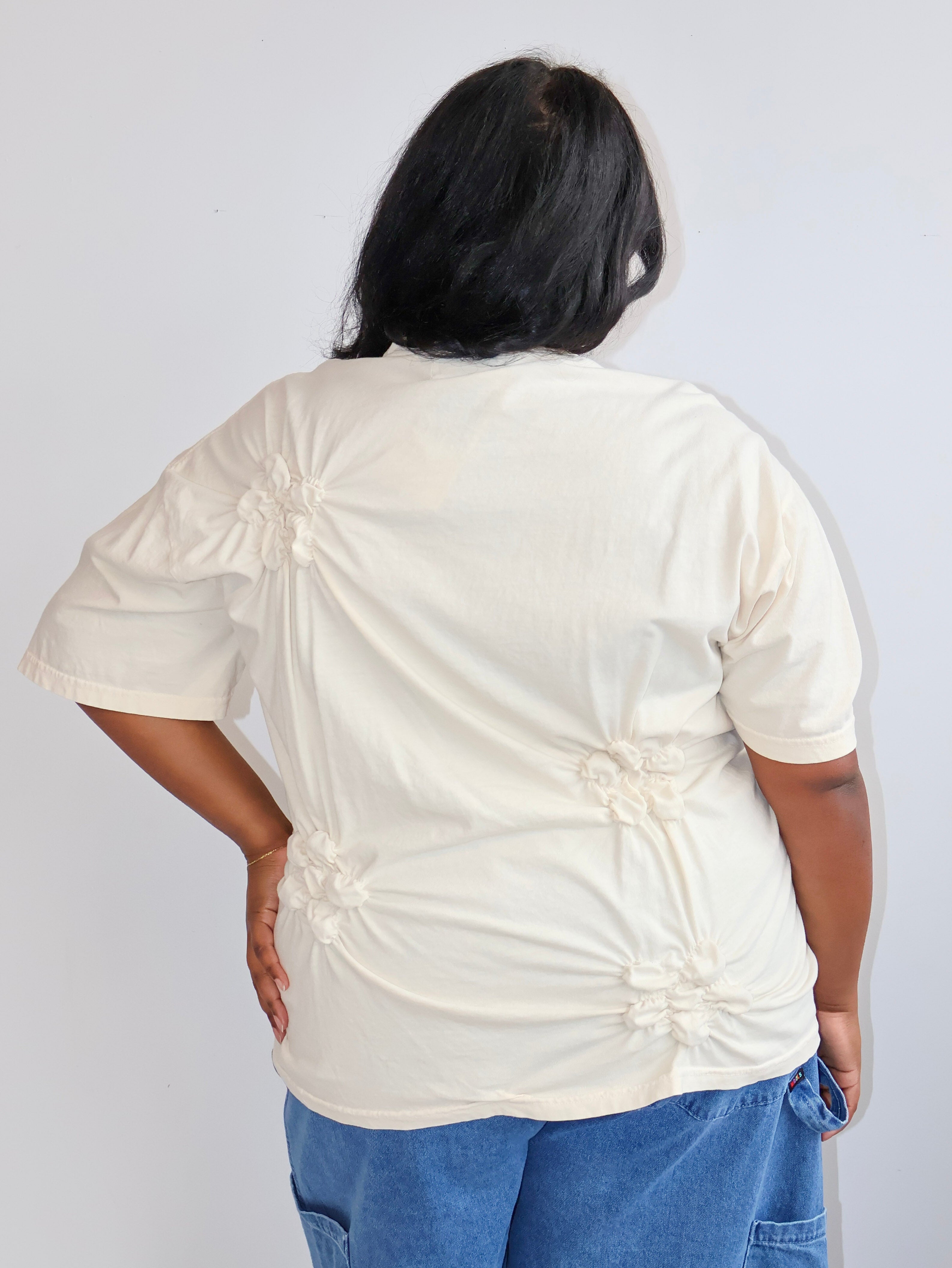 Estudio 1999 x BRZ - Cream Flor Tee (1X/2X)