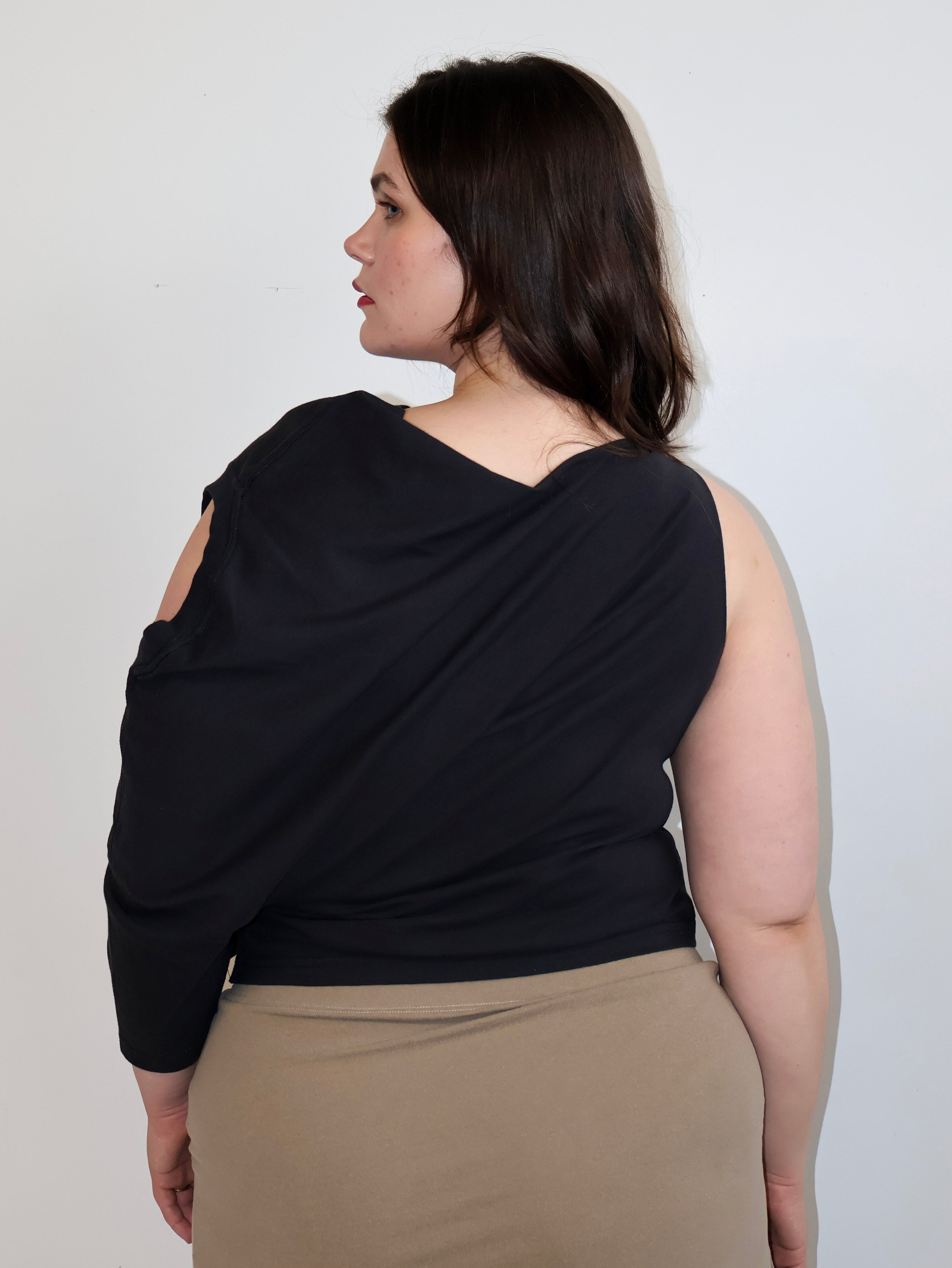 Gina Corrieri x BRZ - Black U-Top (L/XL + XL/1X)