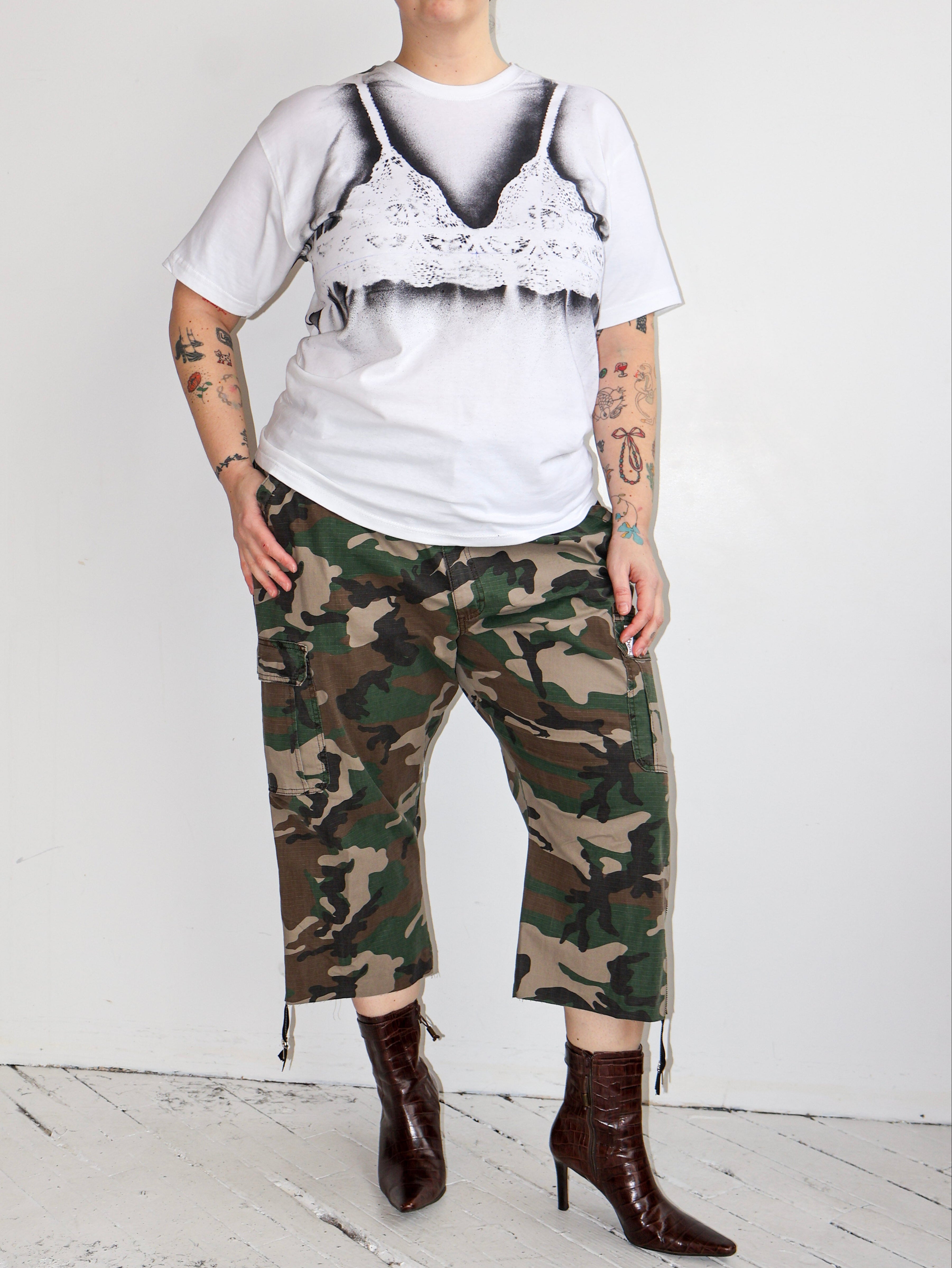 Kenza Iatrides - Flower Bra T-Shirt in White (XL-3X)