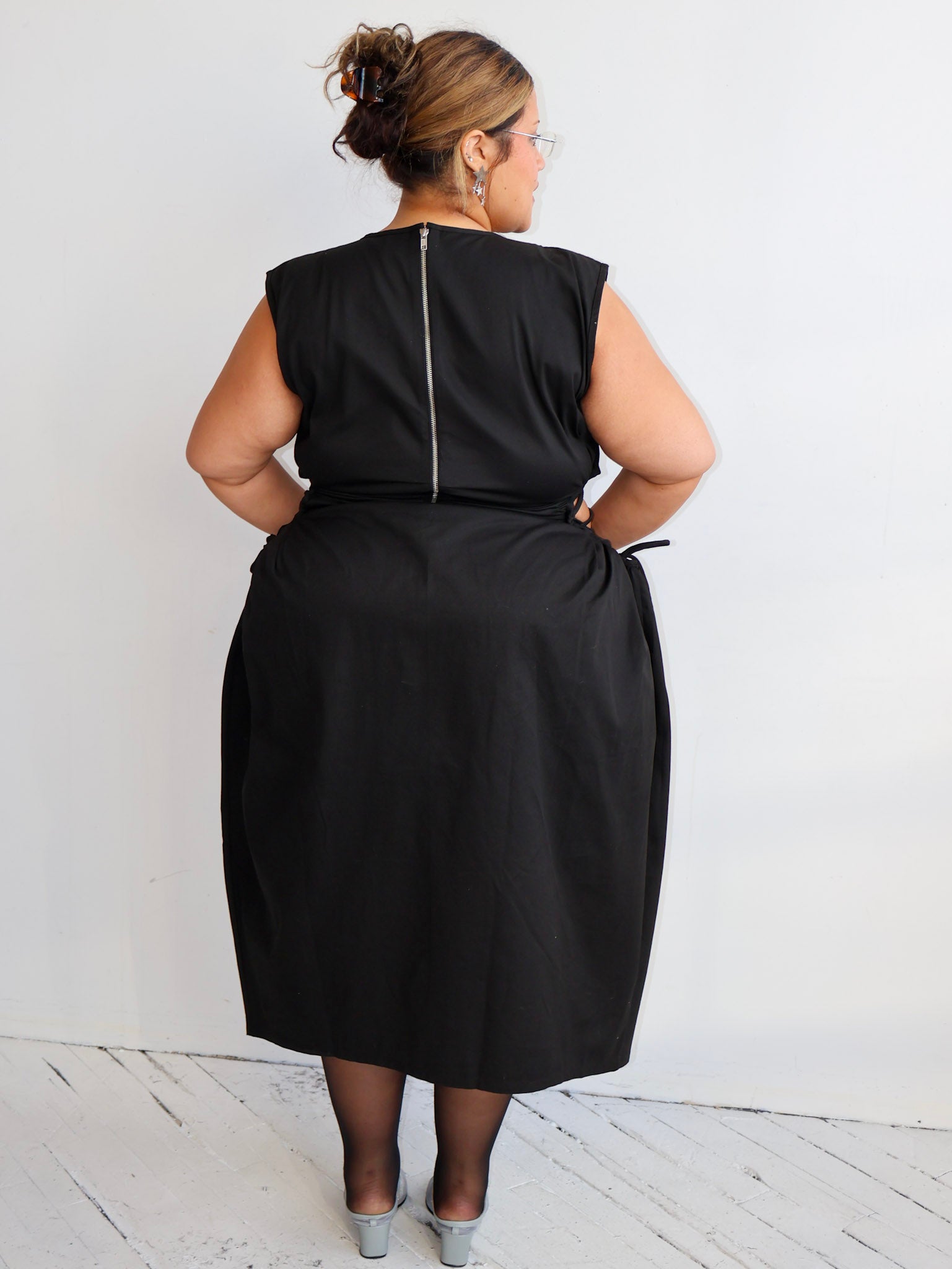 NBNW x BRZ - BLOCKO LINE CUT OUT DRESS (BLACK)