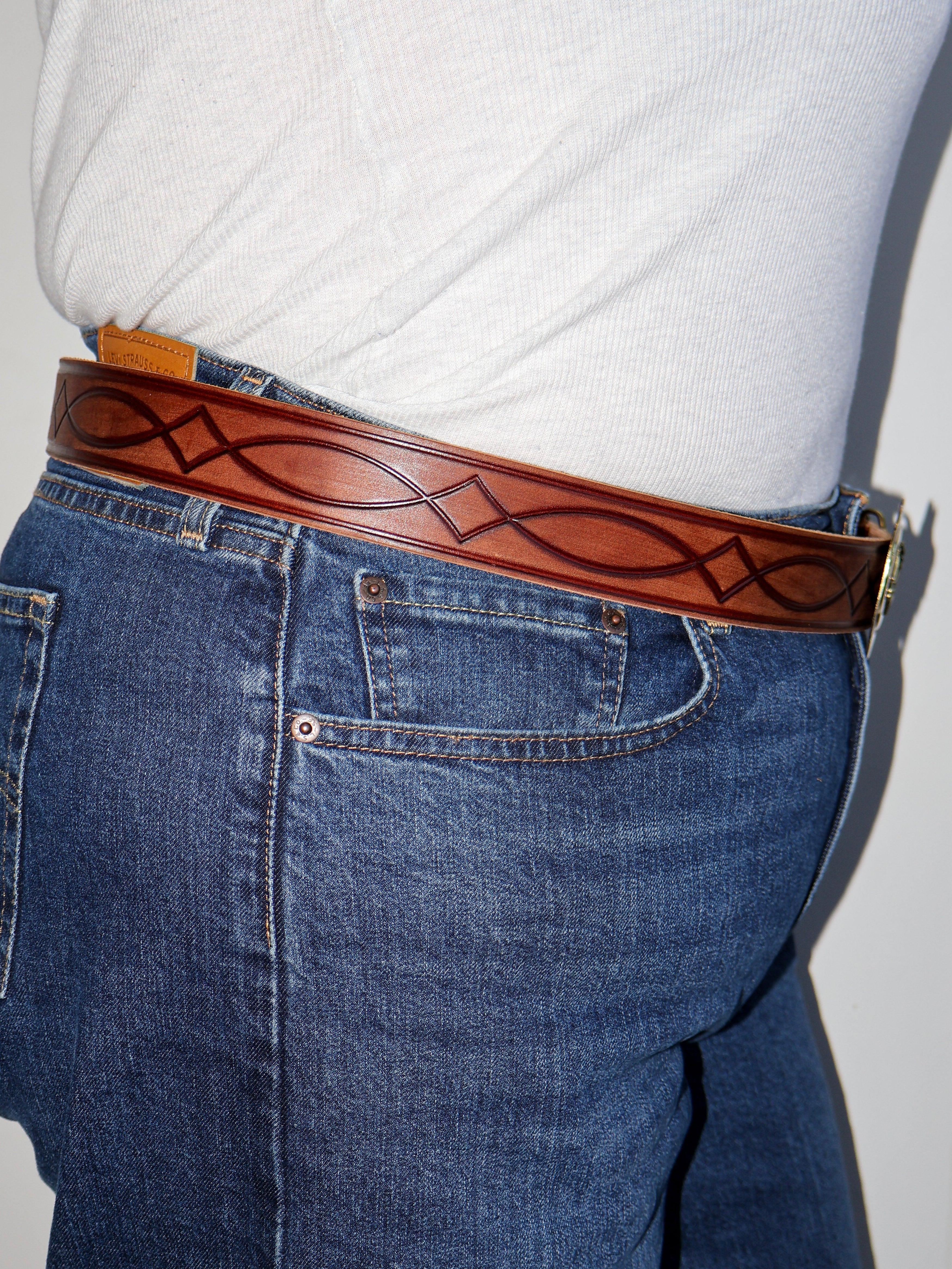 Lazy Sundays Home - Horseshoe Leather Belt (43-49”)