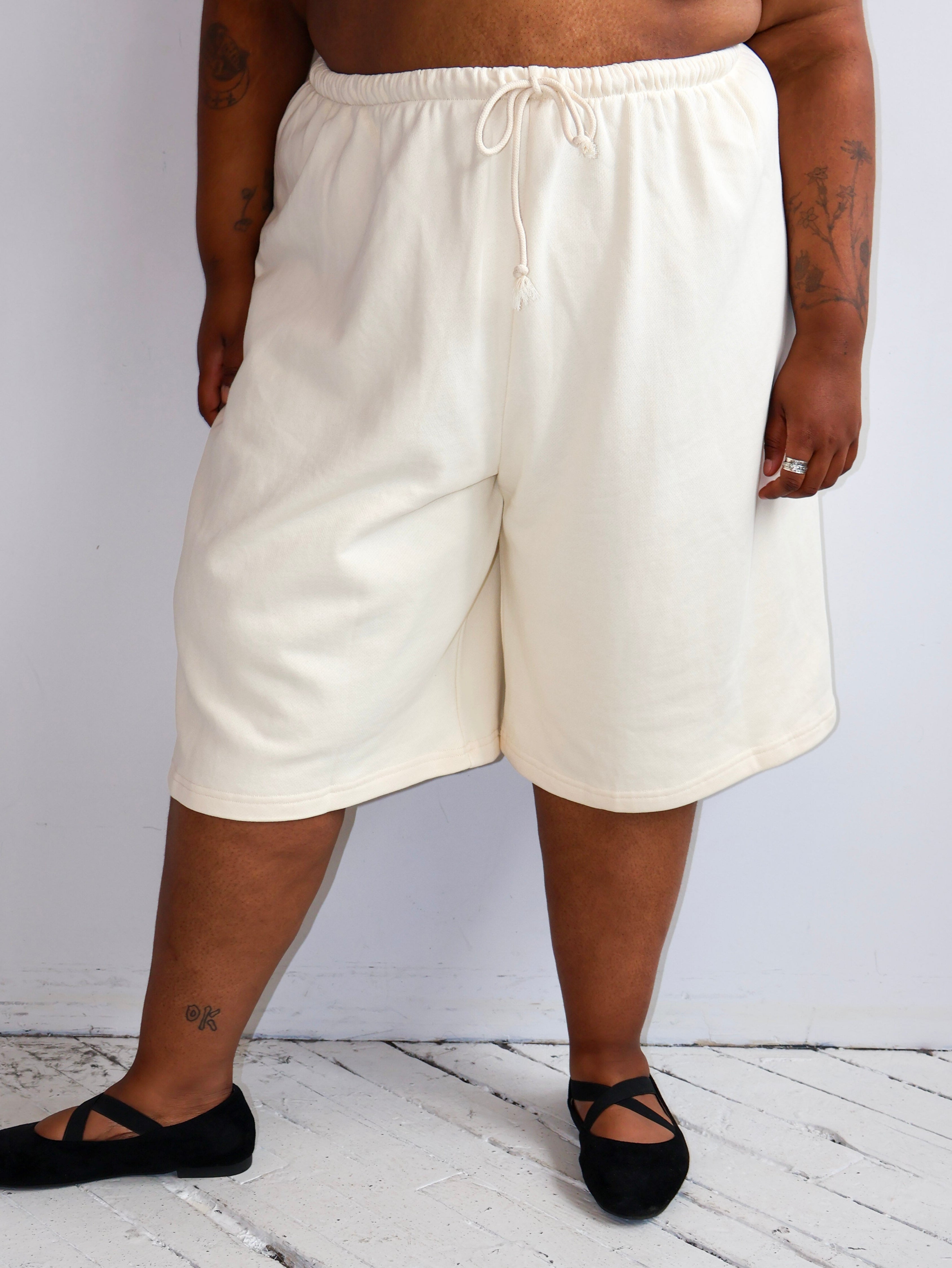 Boheme - Sweat Shorts in Milk (XL/1X + 2X/3X)