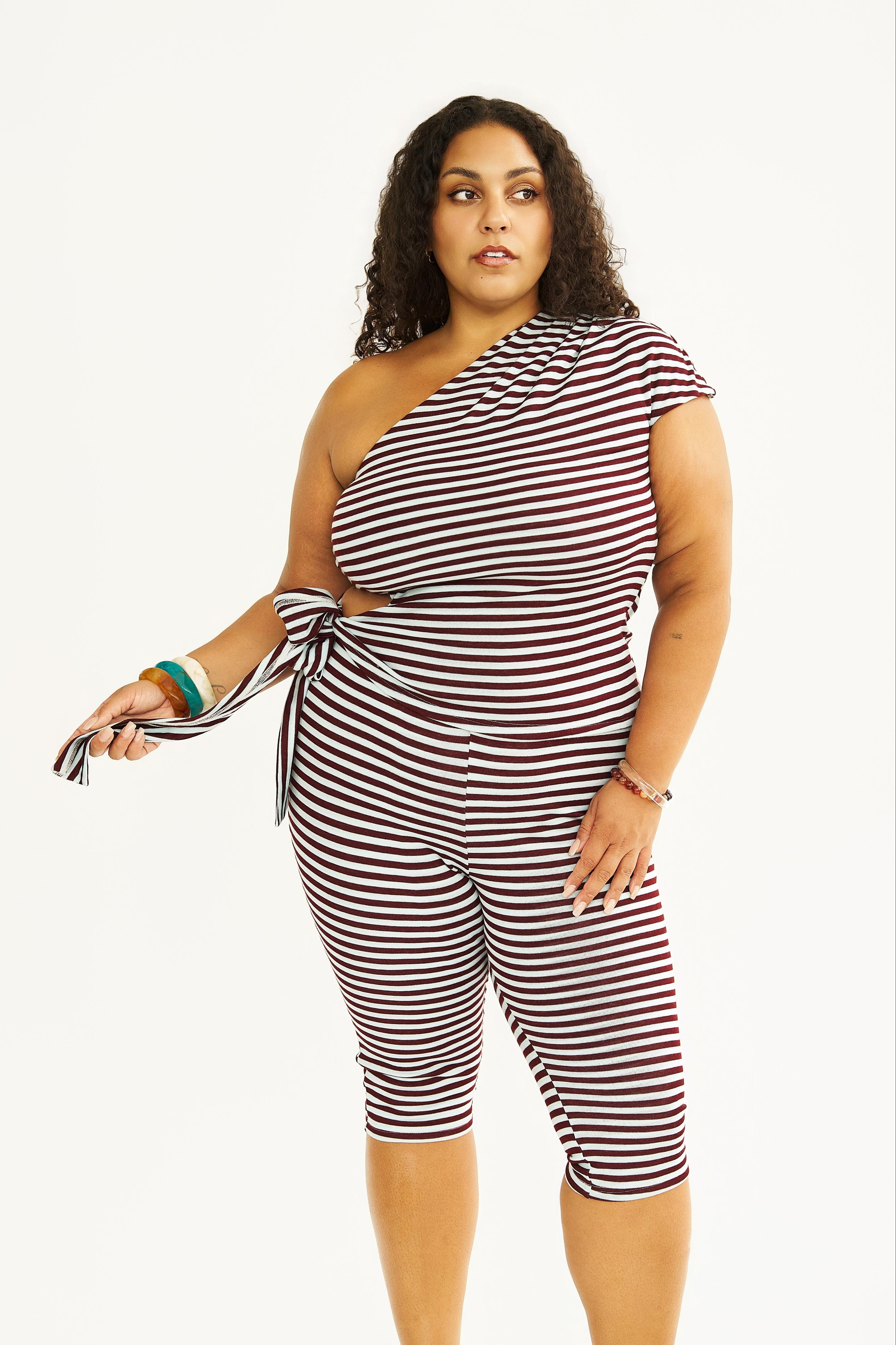 Aline - Avery Pedal Pusher Capris (L-4X)