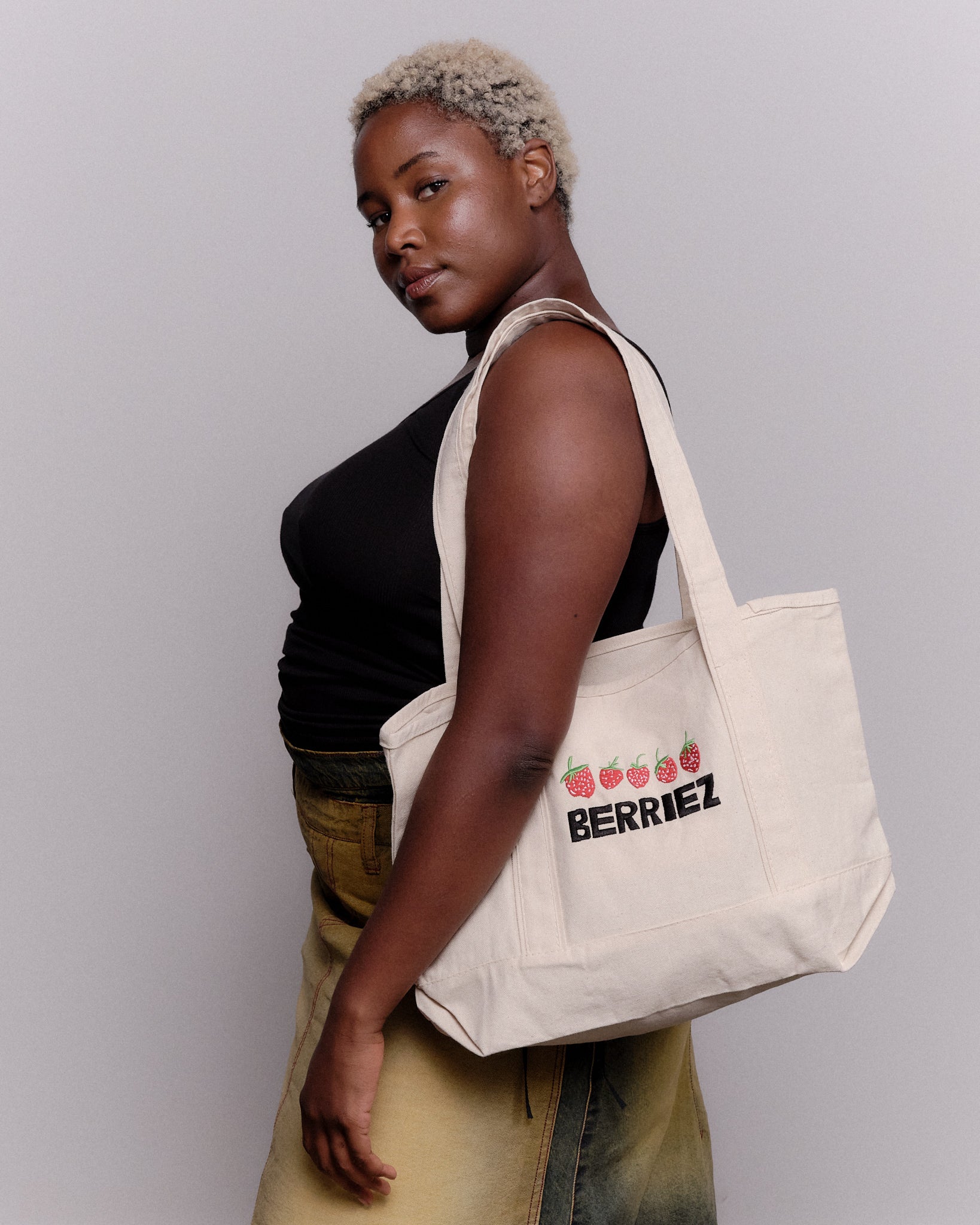 Berriez Embroidered Tote Bag