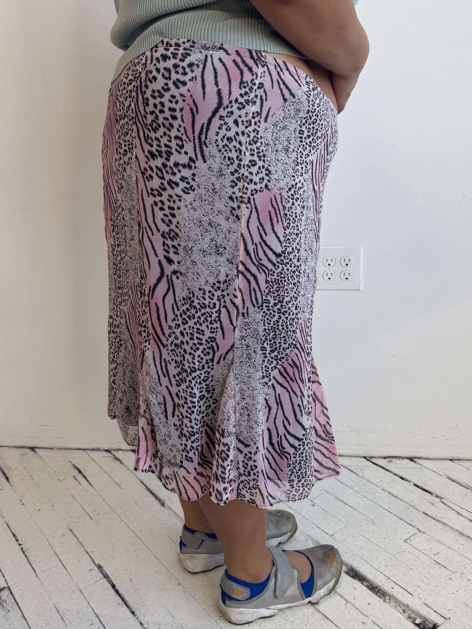 Vintage - Pink Animal Print Bias Skirt (2X/3X)