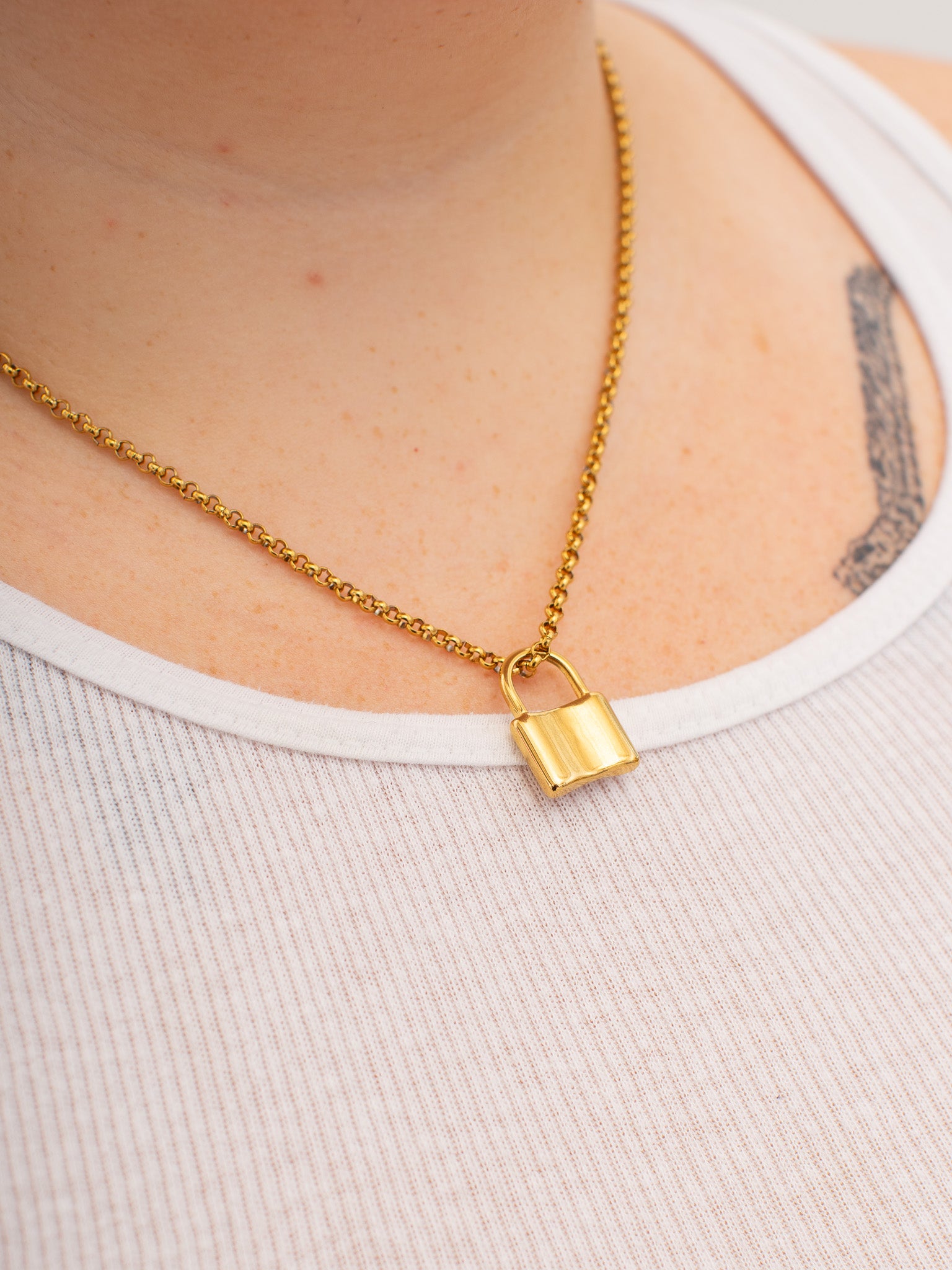 Shop Journal - Gold Simple Lock Necklace