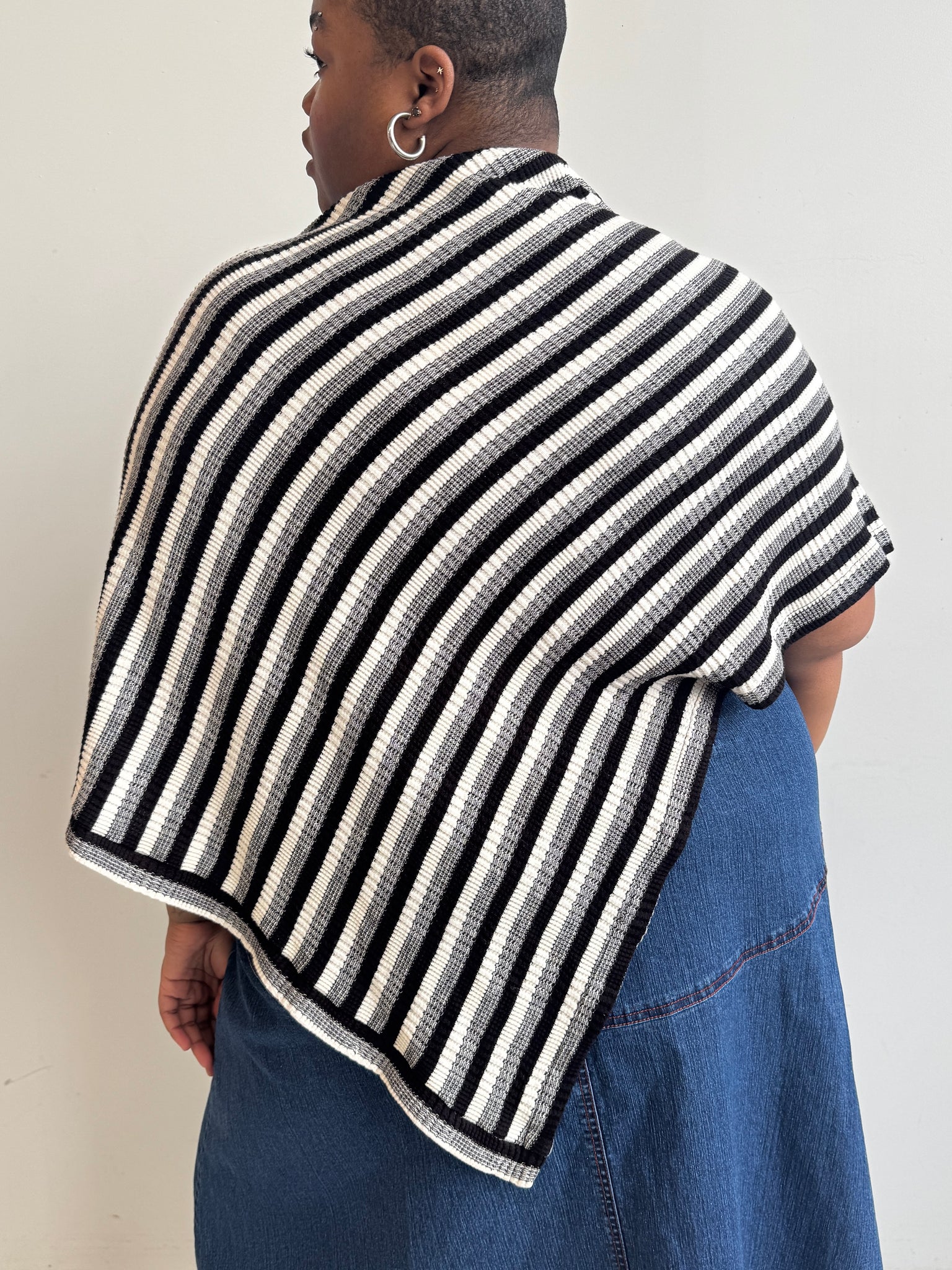 Vintage - Striped Poncho (L-4X)