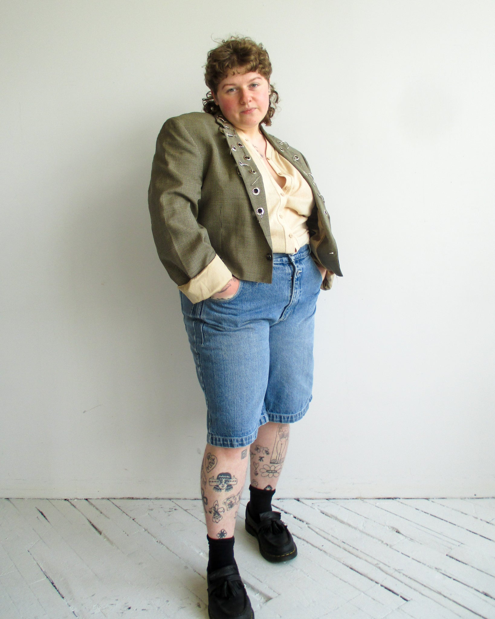 Shop Journal - Beige Crop Blazer (1X)