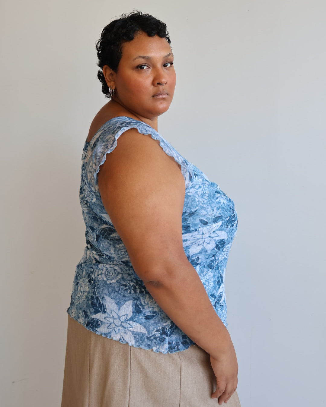 Vintage - Blue Floral Mesh Top (XL-2X)