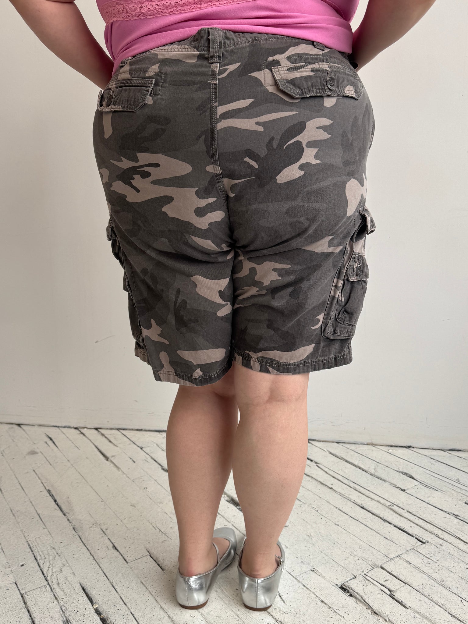Vintage - Camo Shorts (3X)