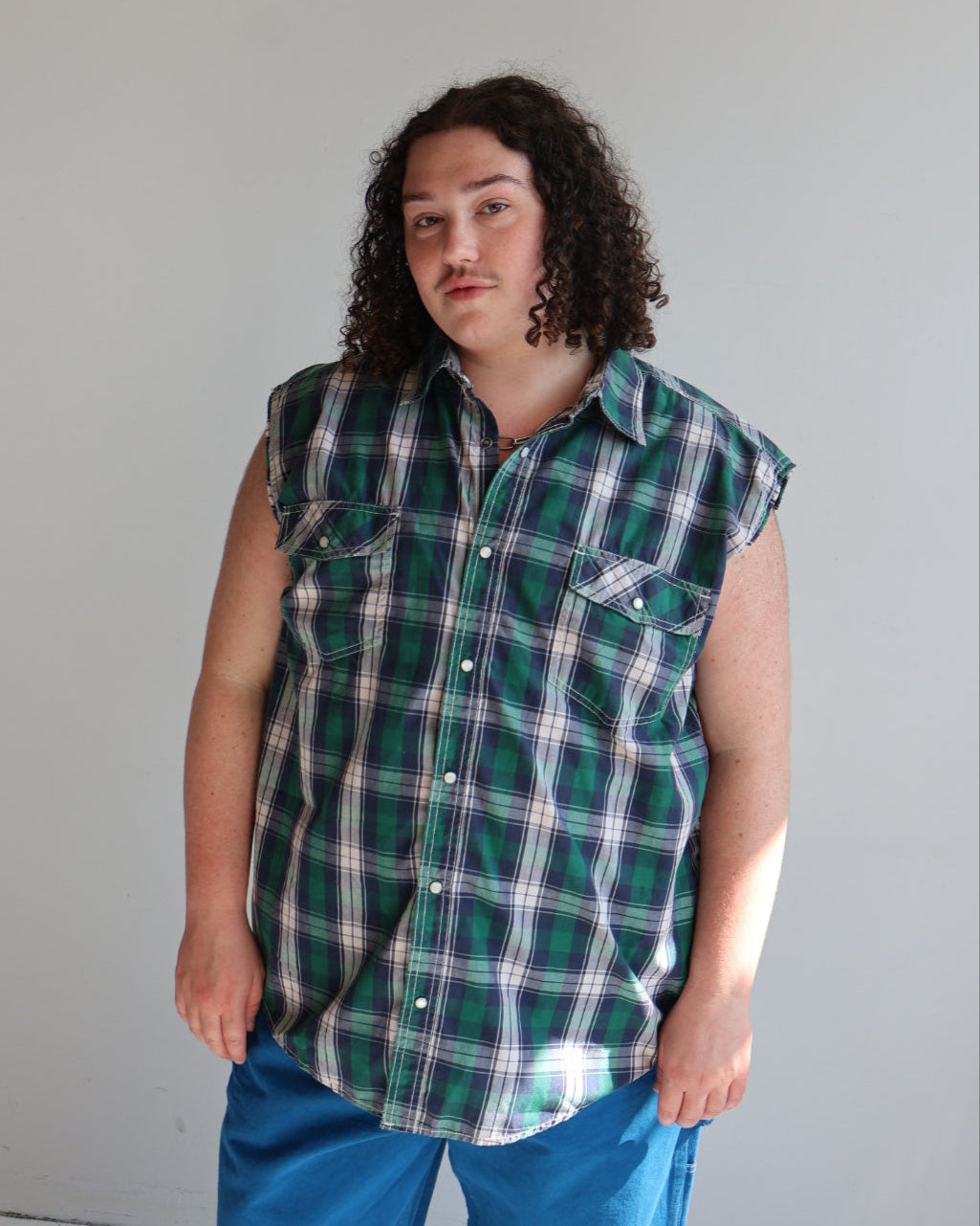 Vintage - Sleeveless Plaid Snap Button Down (1X)
