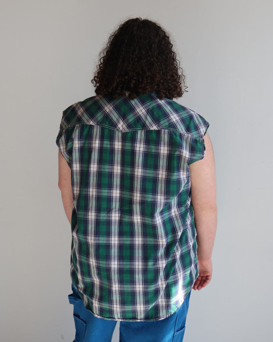 Vintage - Sleeveless Plaid Snap Button Down (1X)