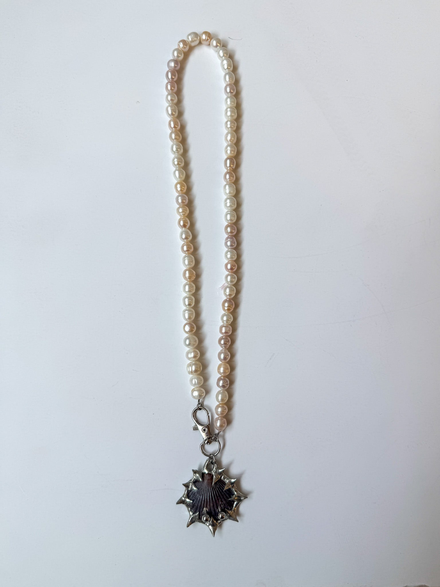 My Dearest World - Black Scallop Pearl Pendant