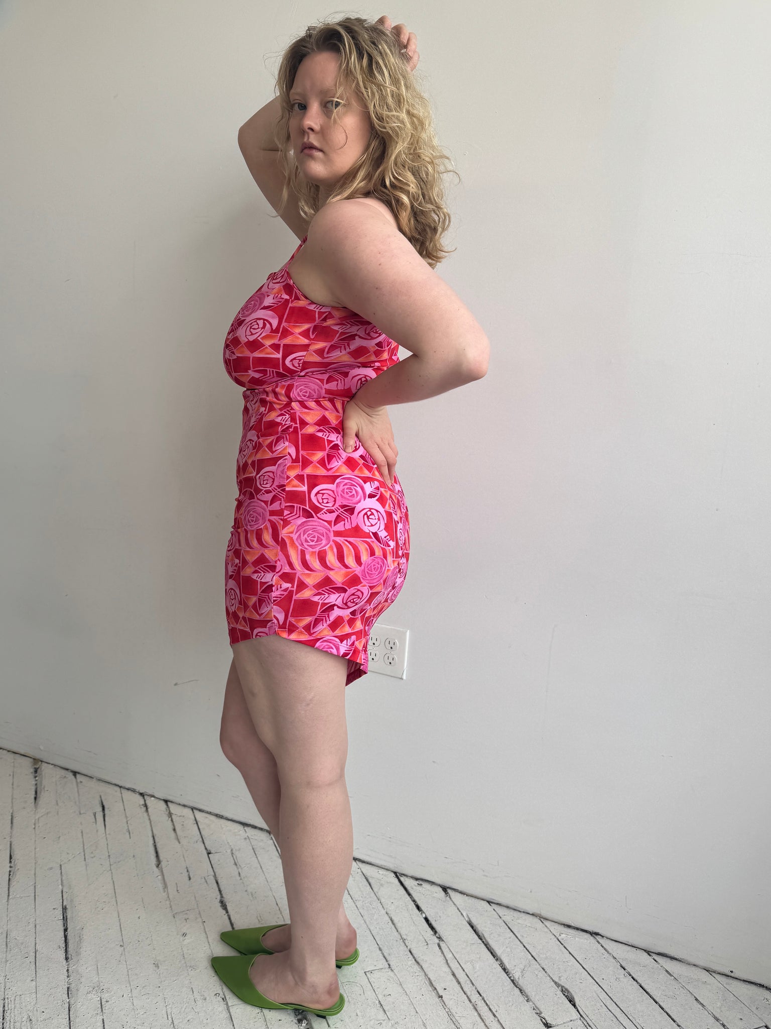Vintage - Rose Asymmetric Dress (L/XL)