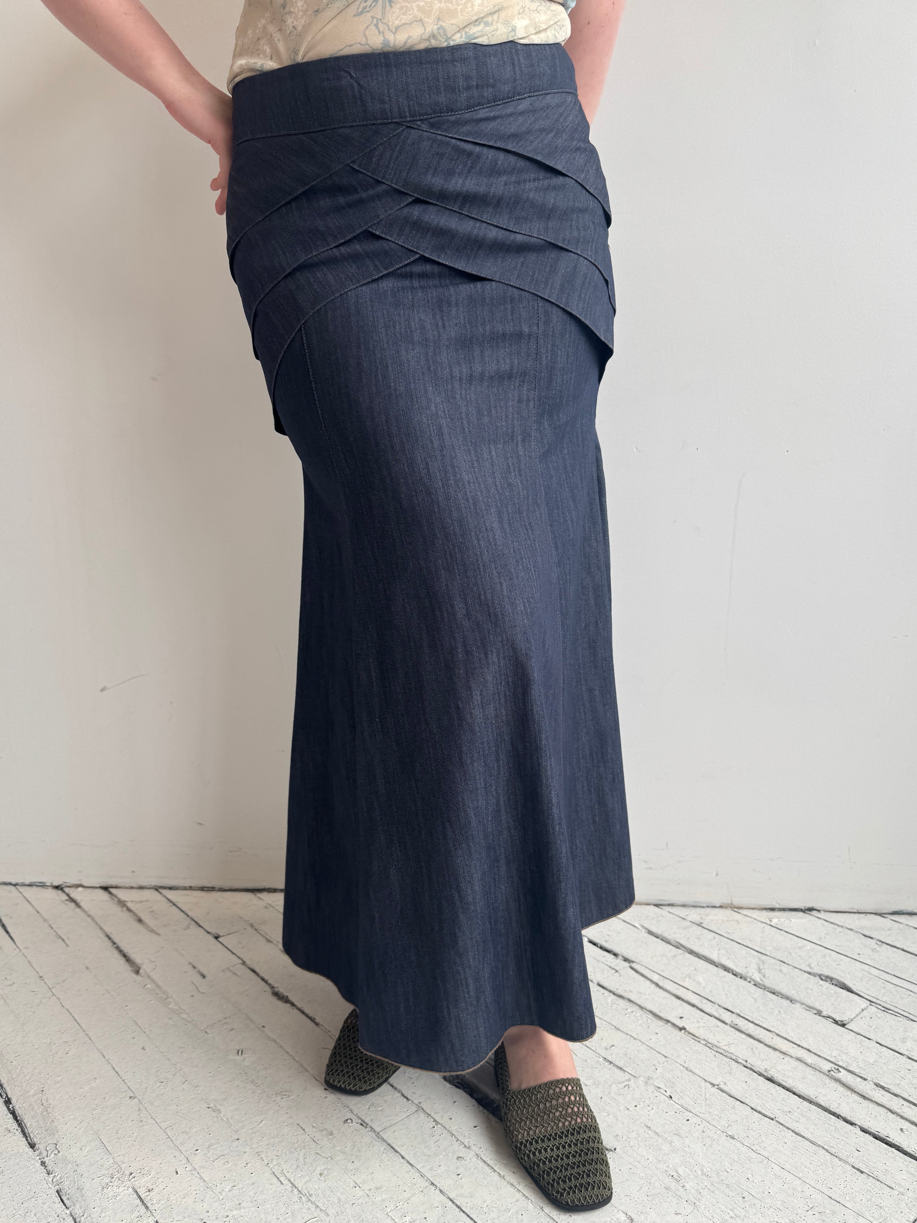 Berriez: Vintage Clothing & Accessories, Curated For Curves