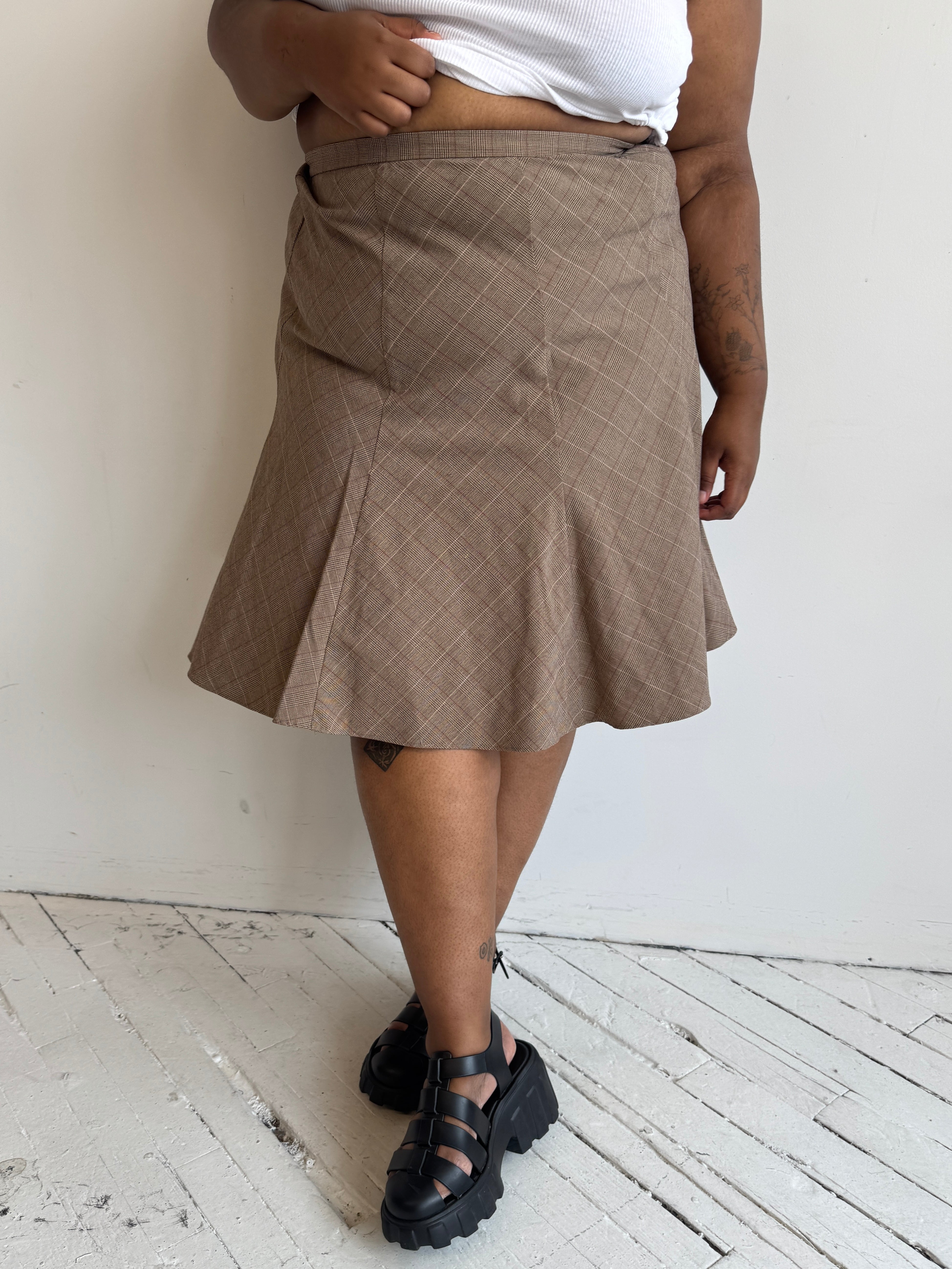 Vintage - Flared Brown Plaid Skirt (3X)