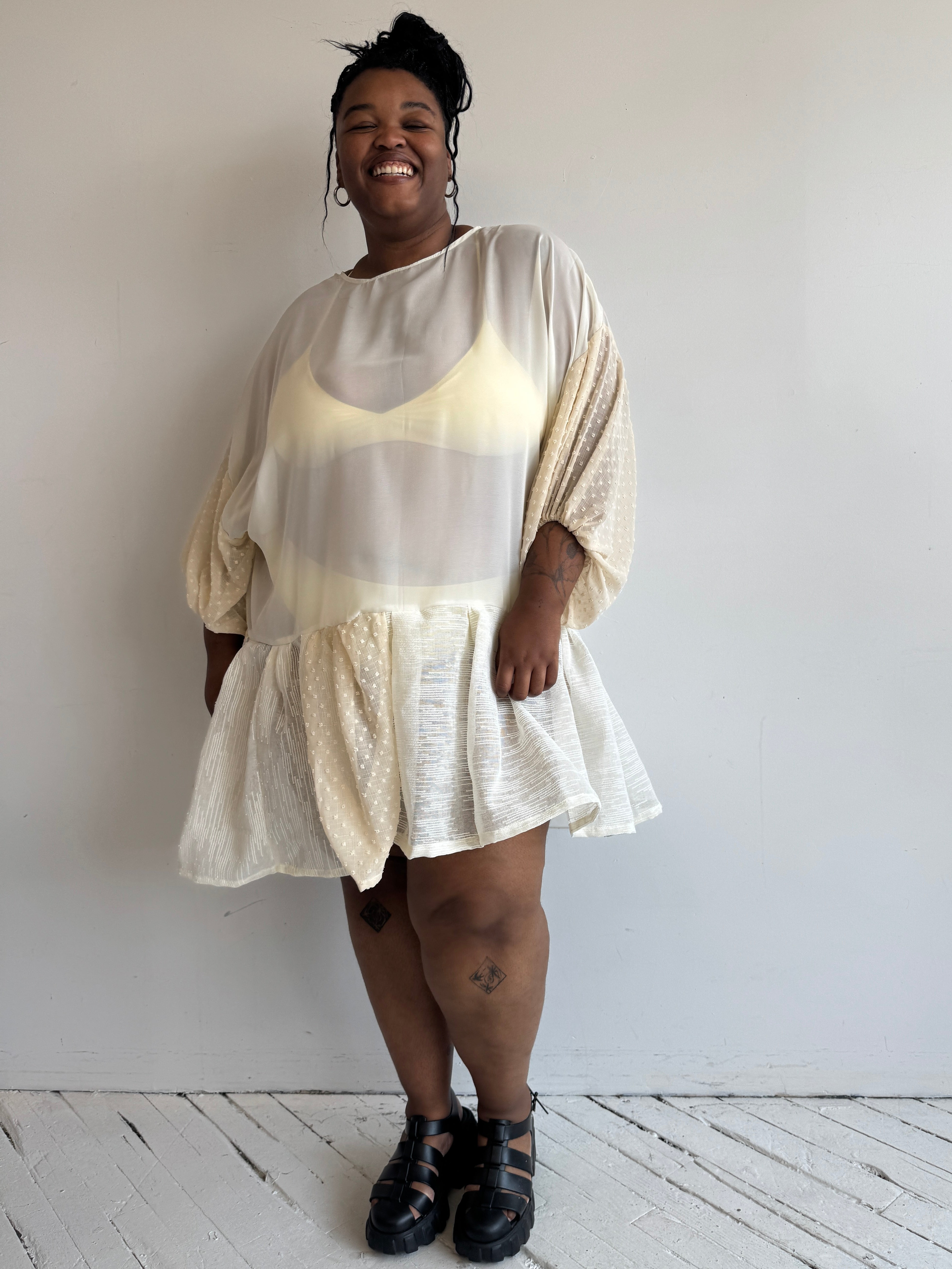 makmak - Sheer Cream Ruffle Dress (L-5X)