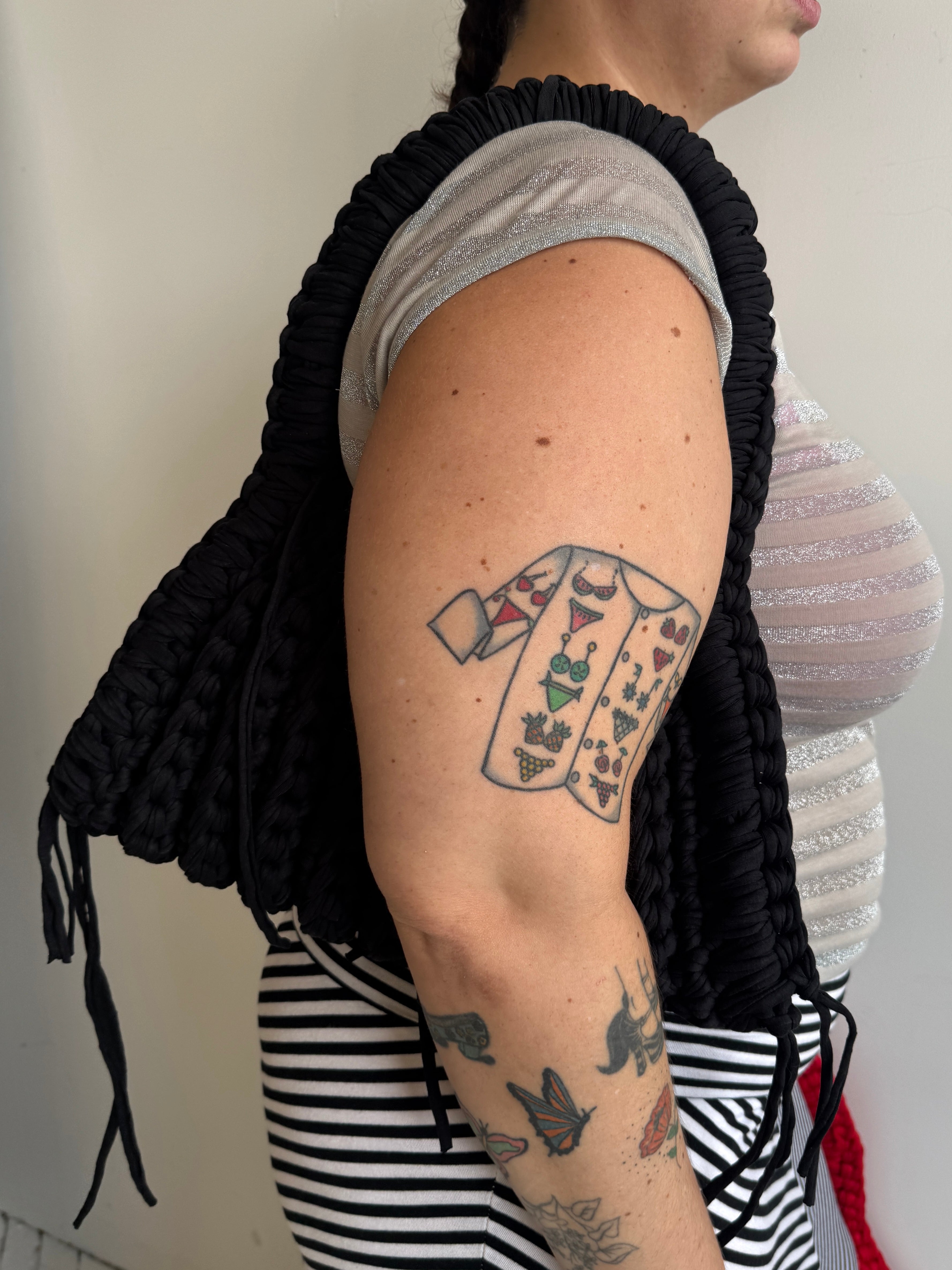 LOOSENDS - The Dusk Shoulder Bag in Black