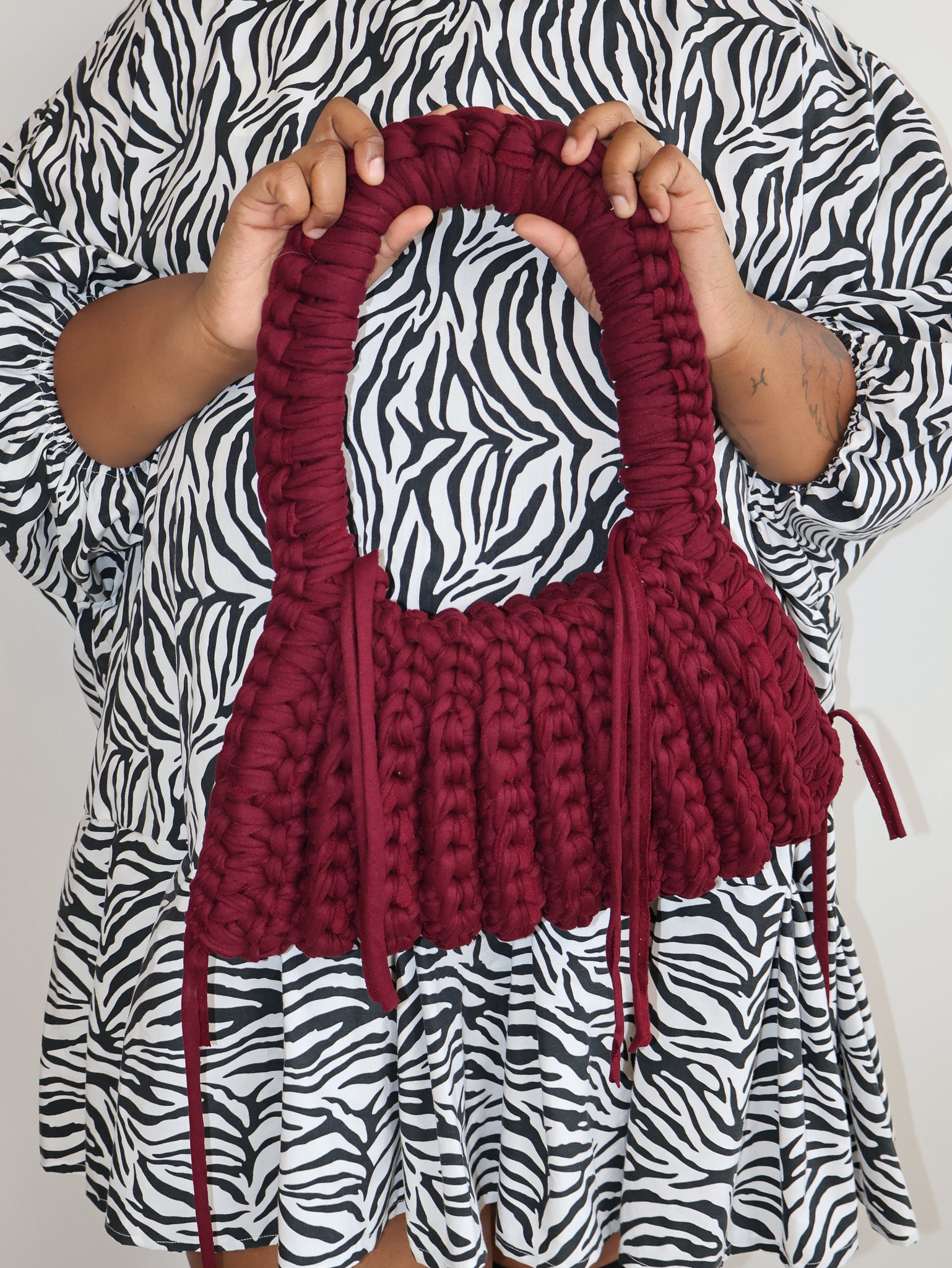 LOOSENDS - Dusk Shoulder Bag in Burgundy