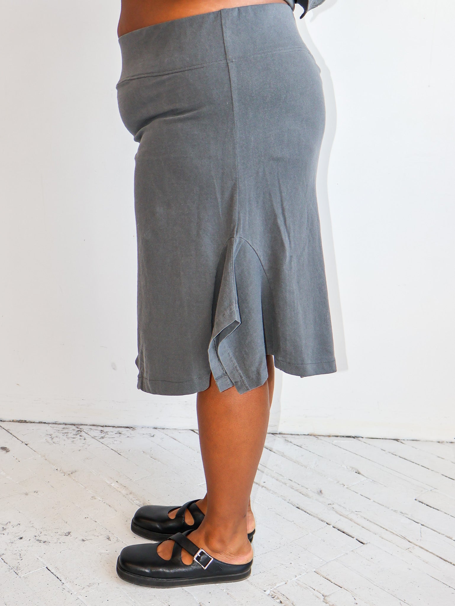 Gina Corrieri x BRZ - Gray Midi T-Skirt (XL-3X)