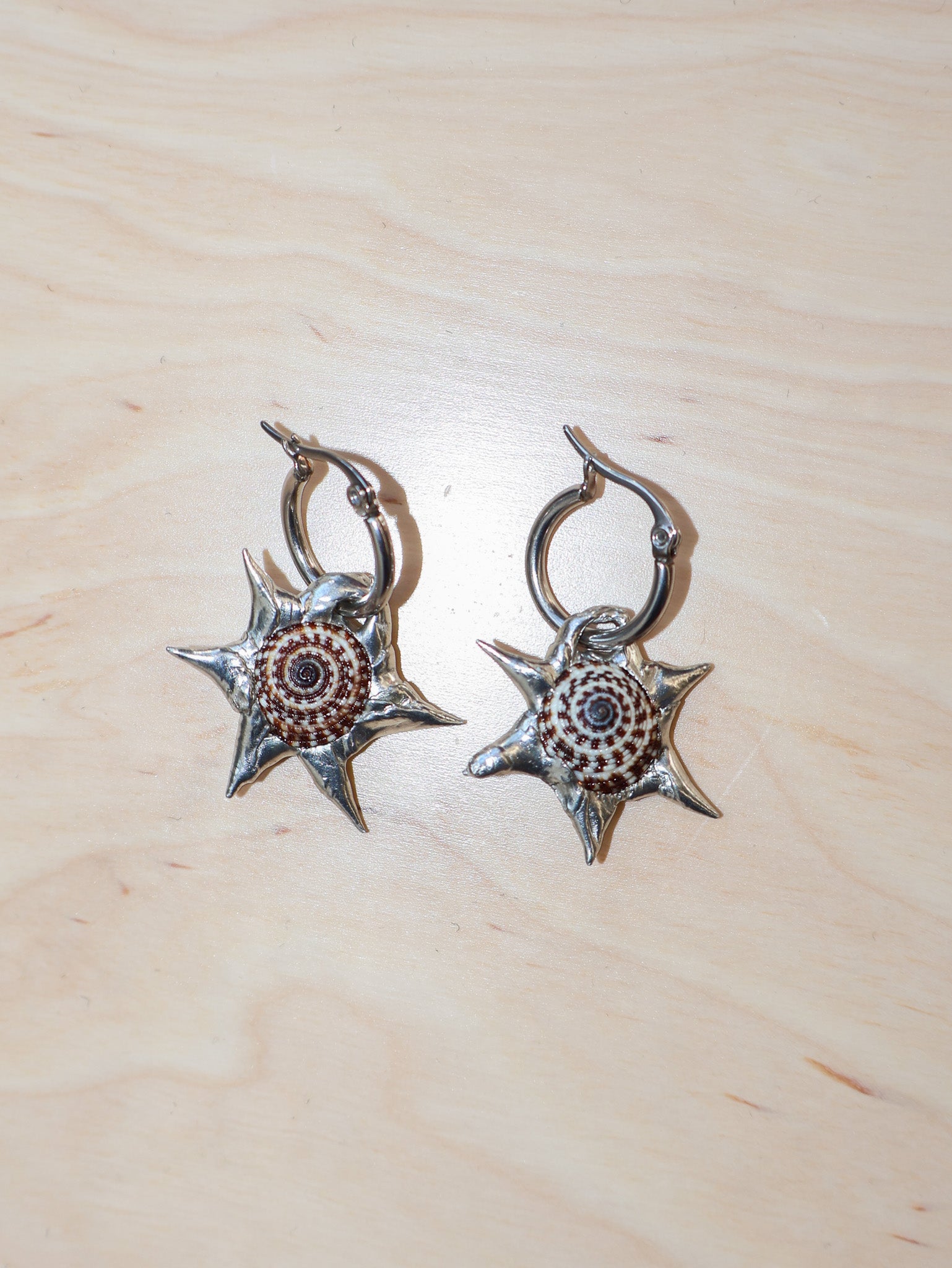 My Dearest World - Sprial Ubonium Earrings