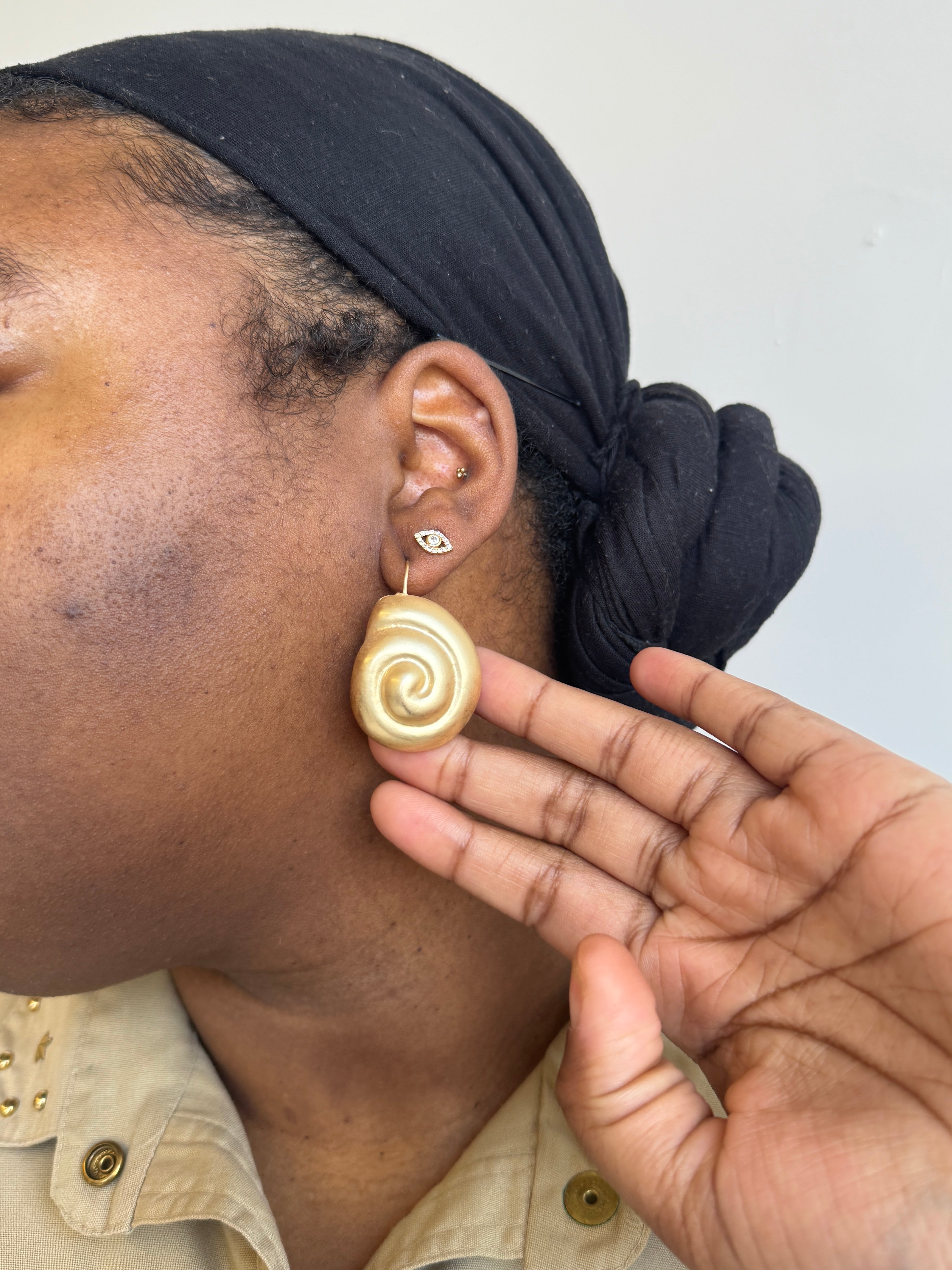 Casa Clara - Nautilus Earrings