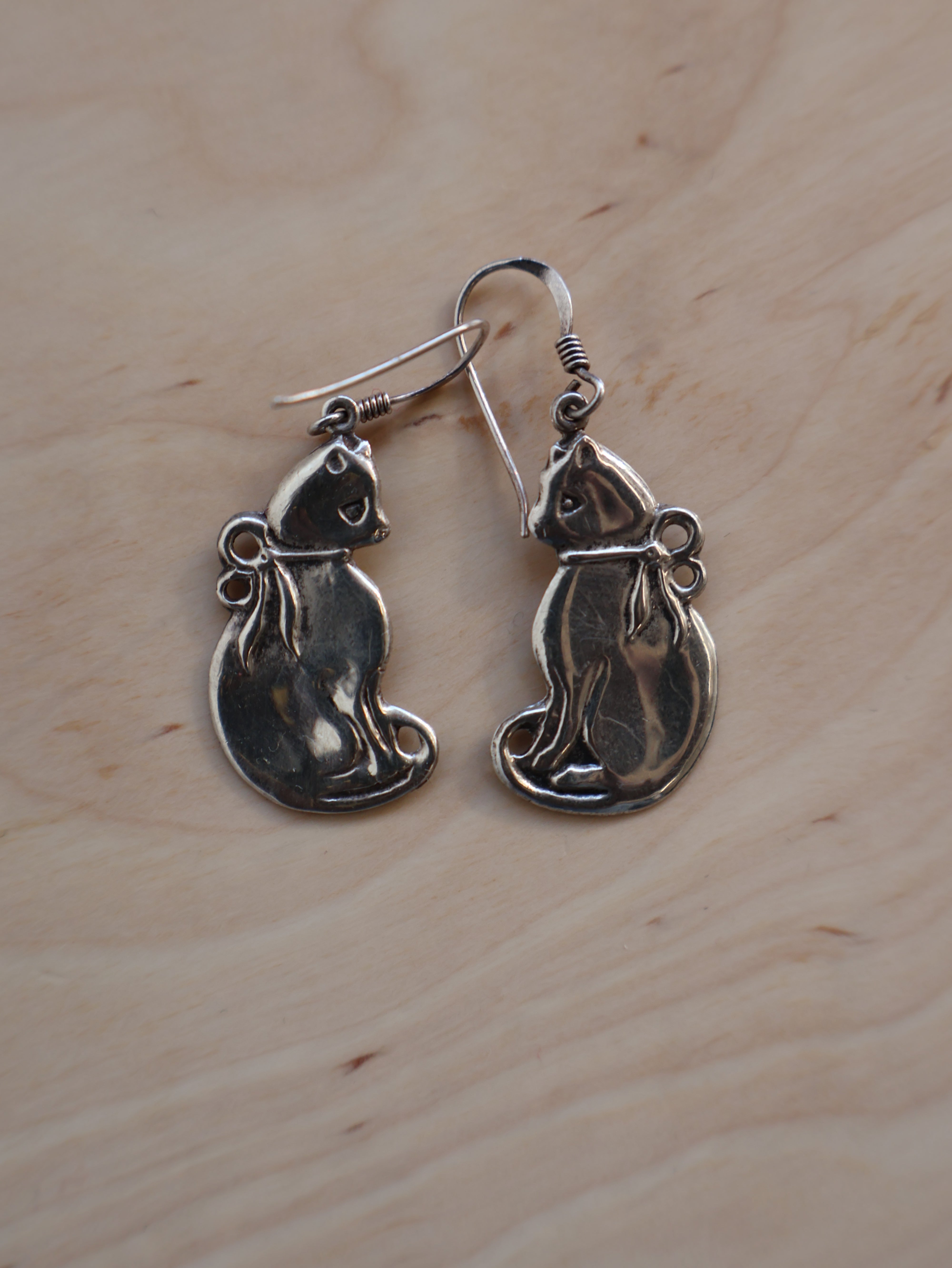 Vintage - Silver Kitty Earrings