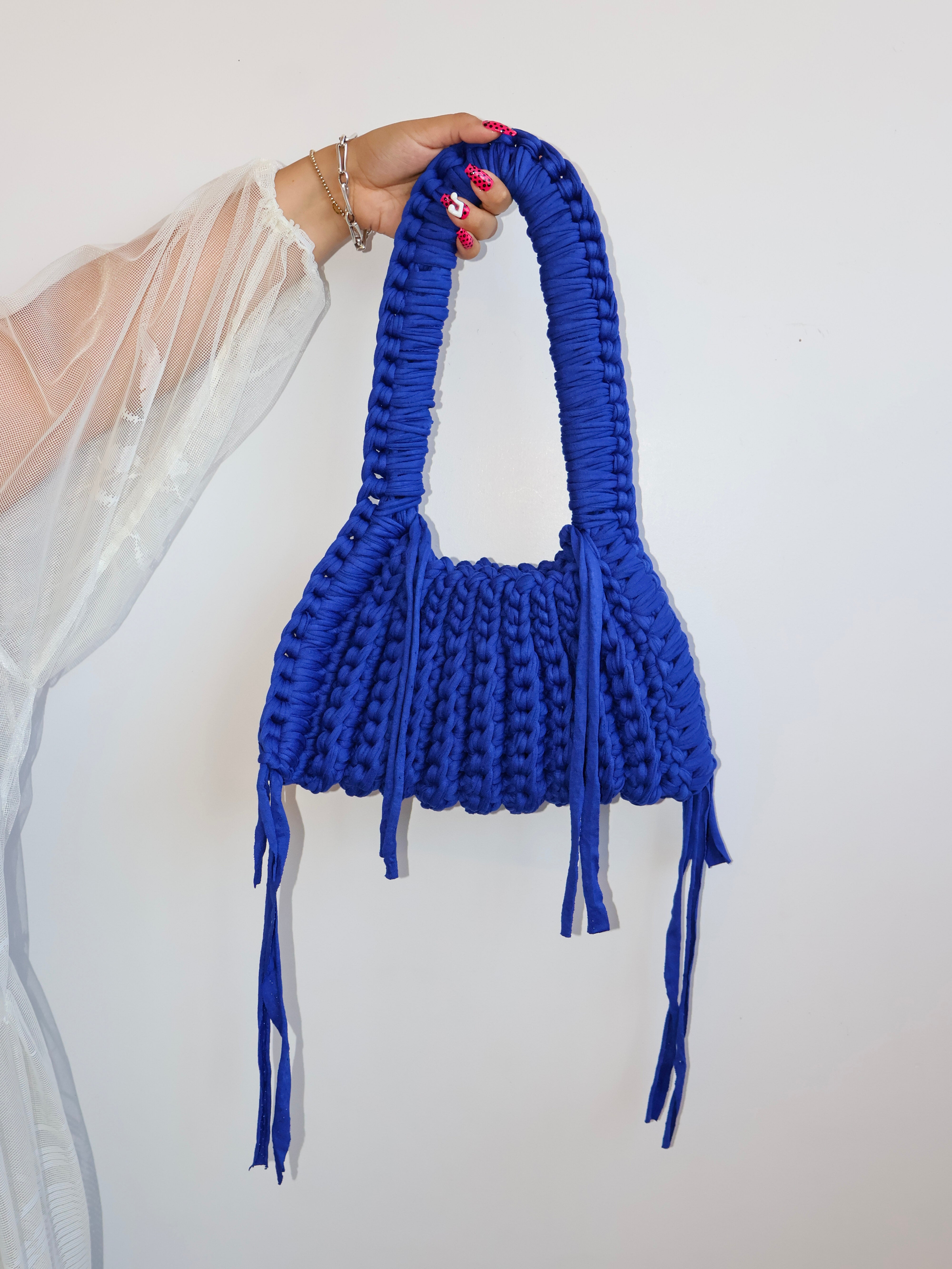 LOOSENDS - Dusk Shoulder Bag in Midnight