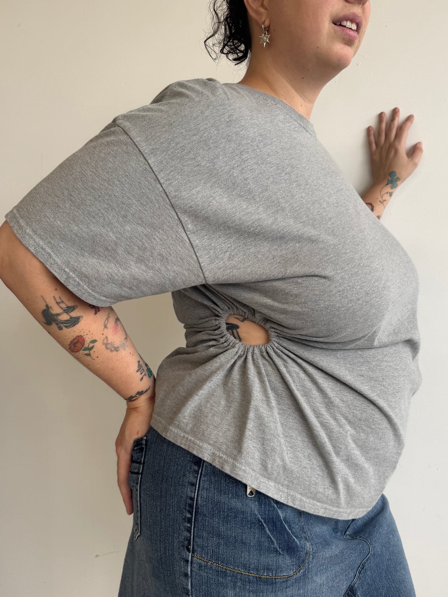 Shop Journal - Grey Side Cutout Tee (2X)
