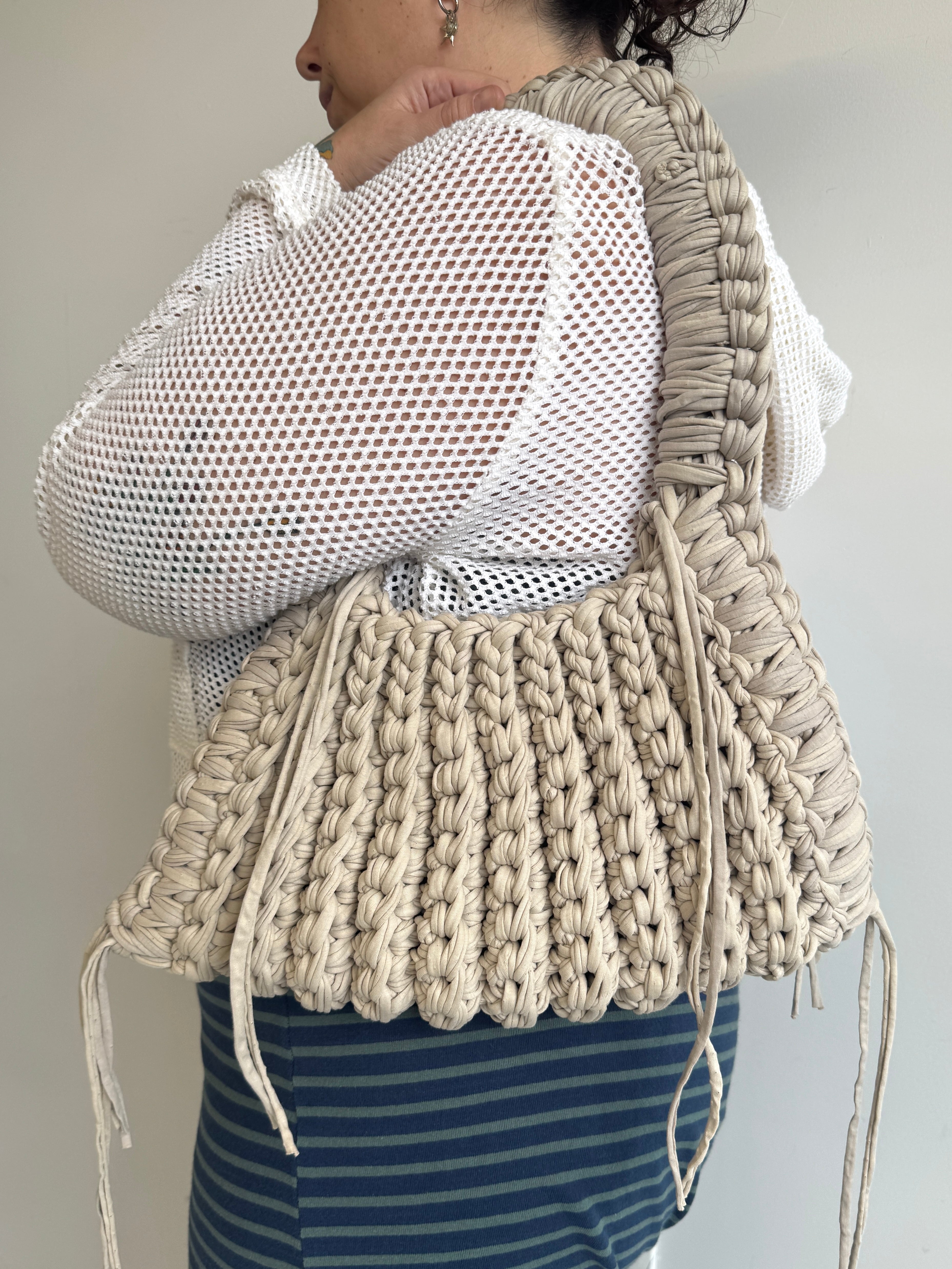 LOOSENDS - The Dusk Shoulder Bag in Beige