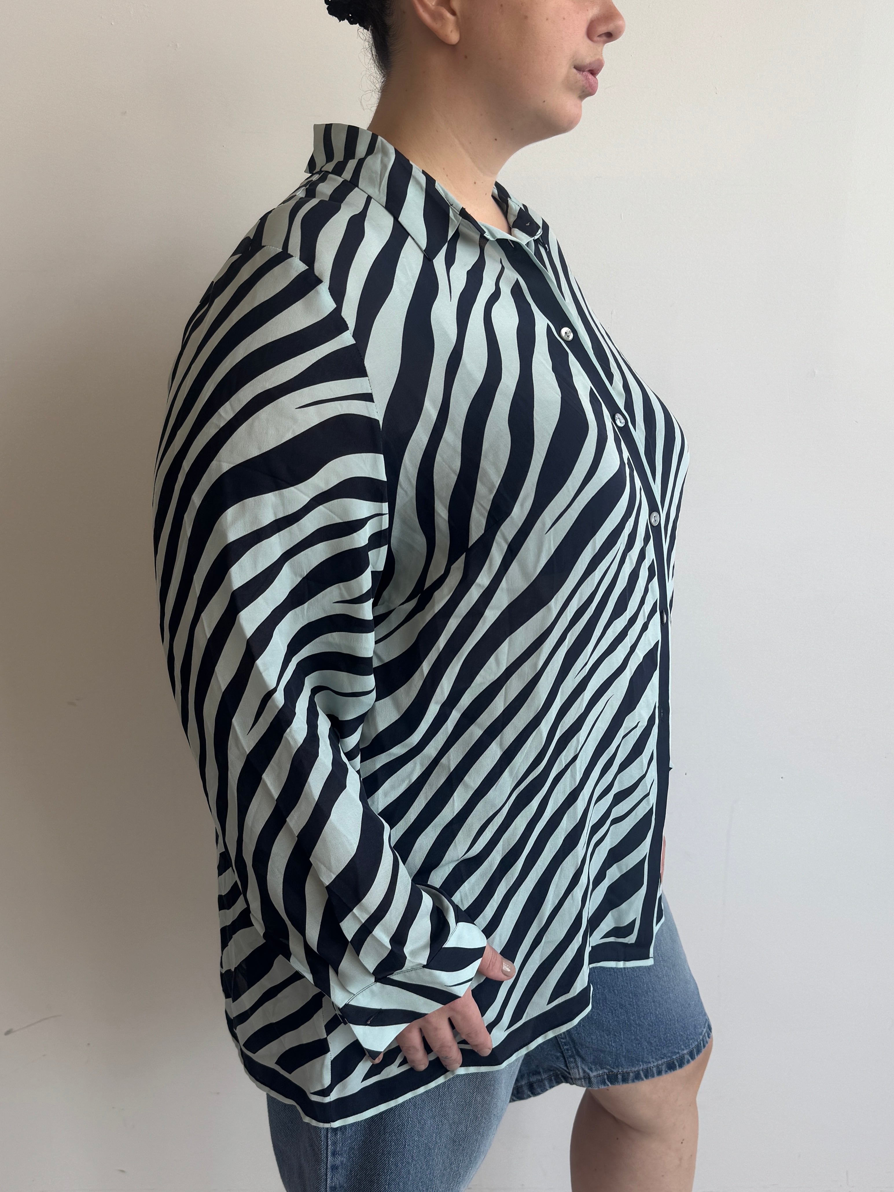 Vintage - Silk Zebra Button Down (2X)