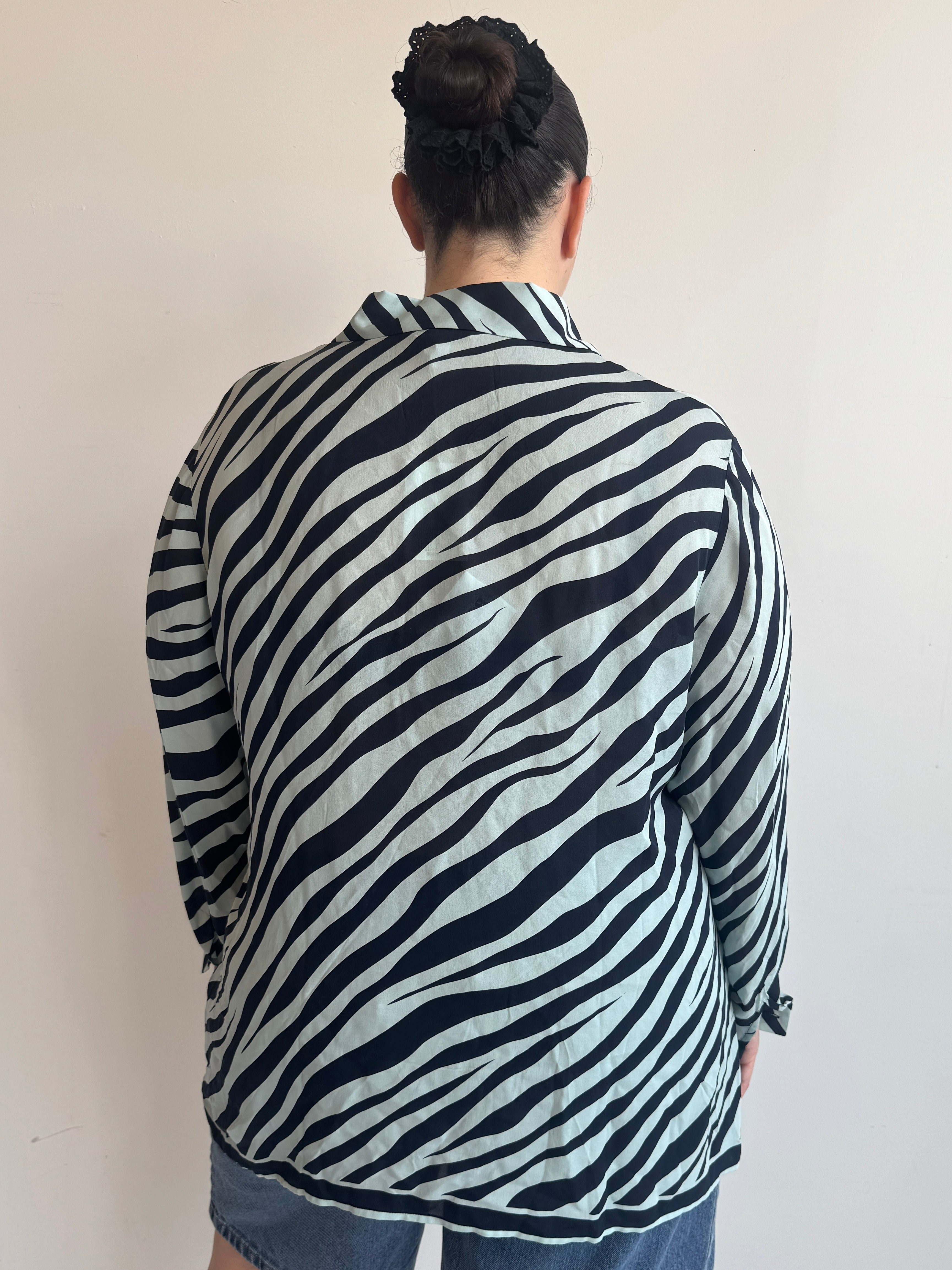 Vintage - Silk Zebra Button Down (2X)
