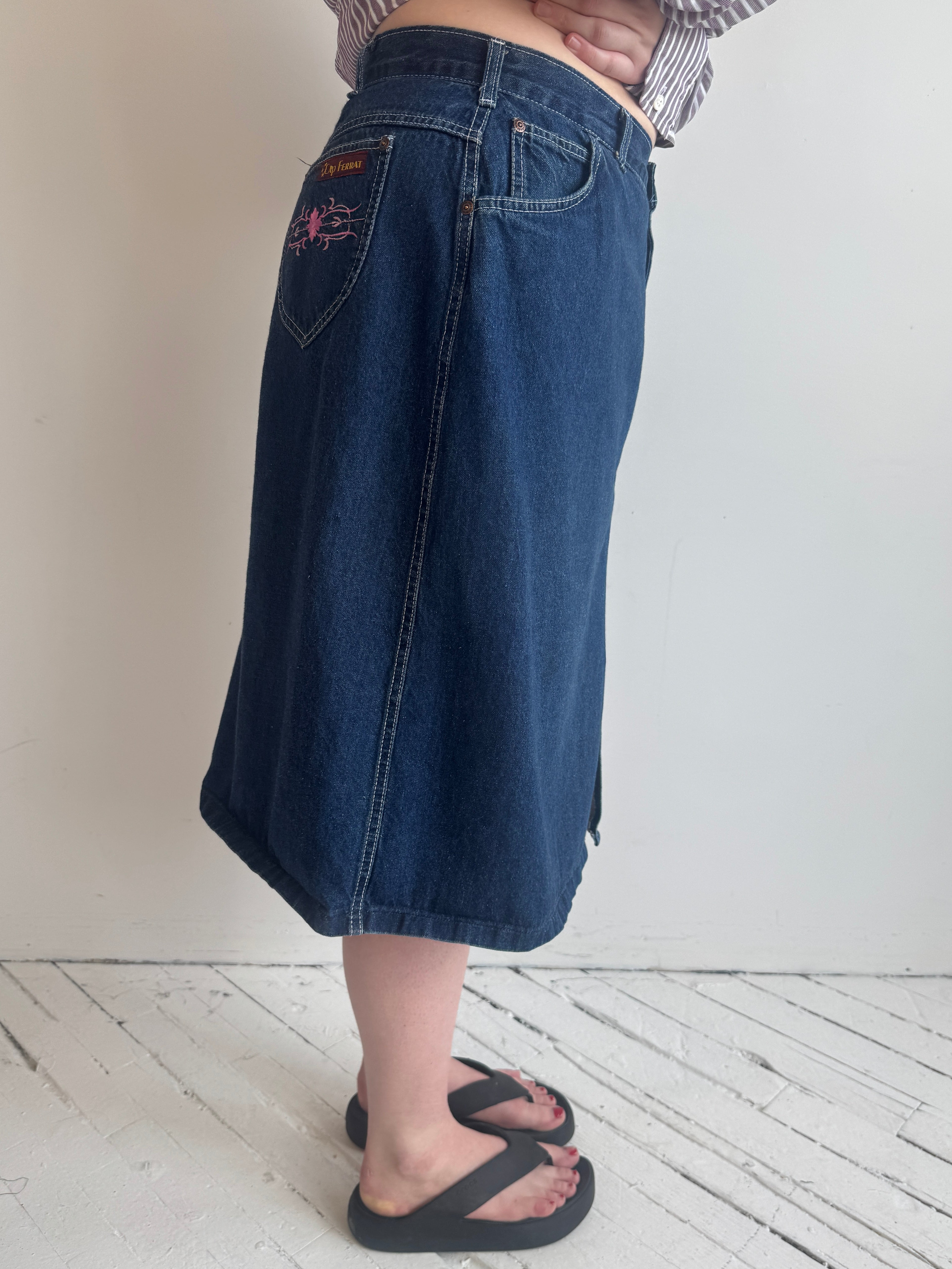Vintage - Denim Skirt with Floral Pockets (XL)