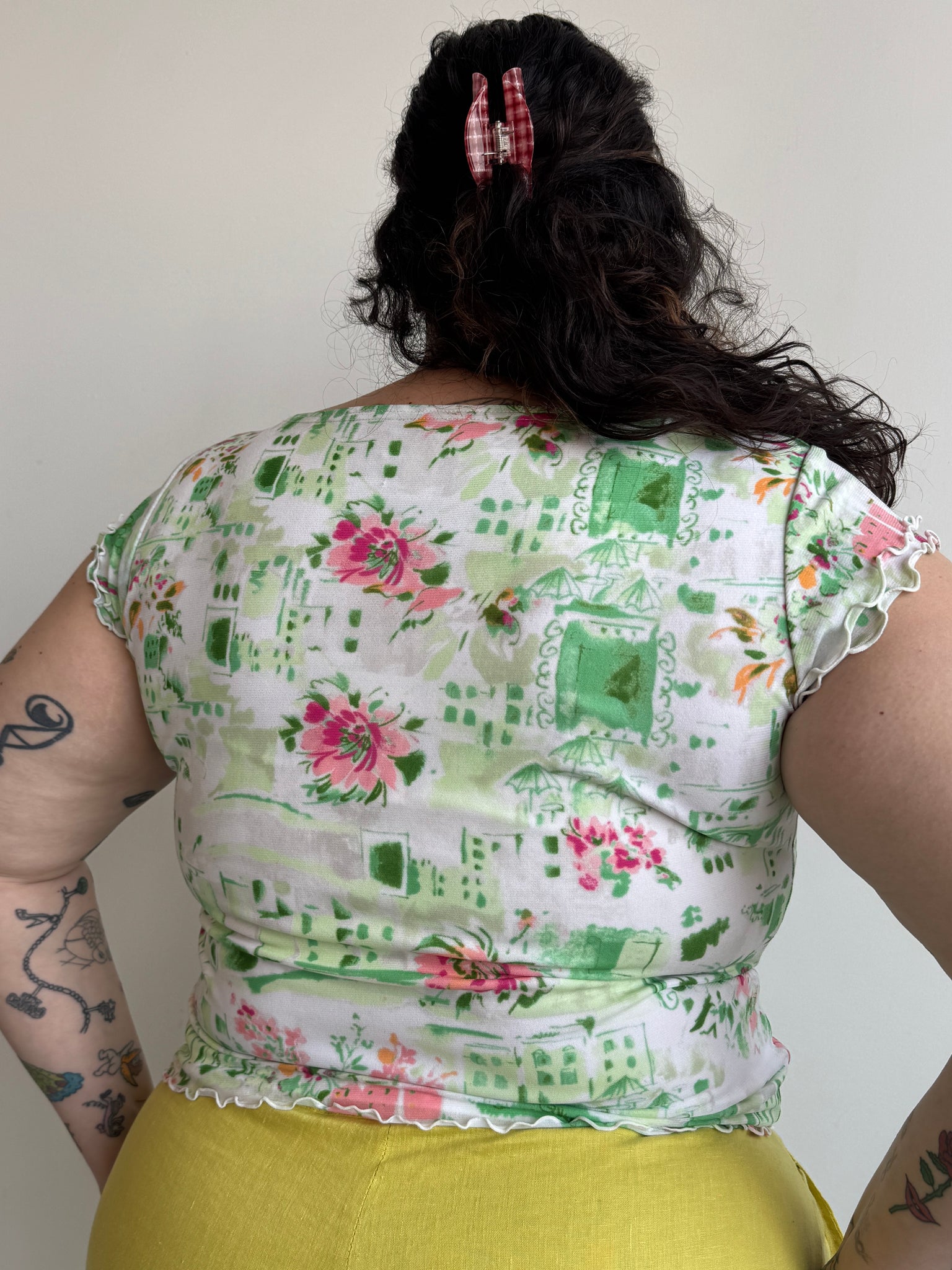 Vintage - Floral Mesh Short Sleeve Top (1X)