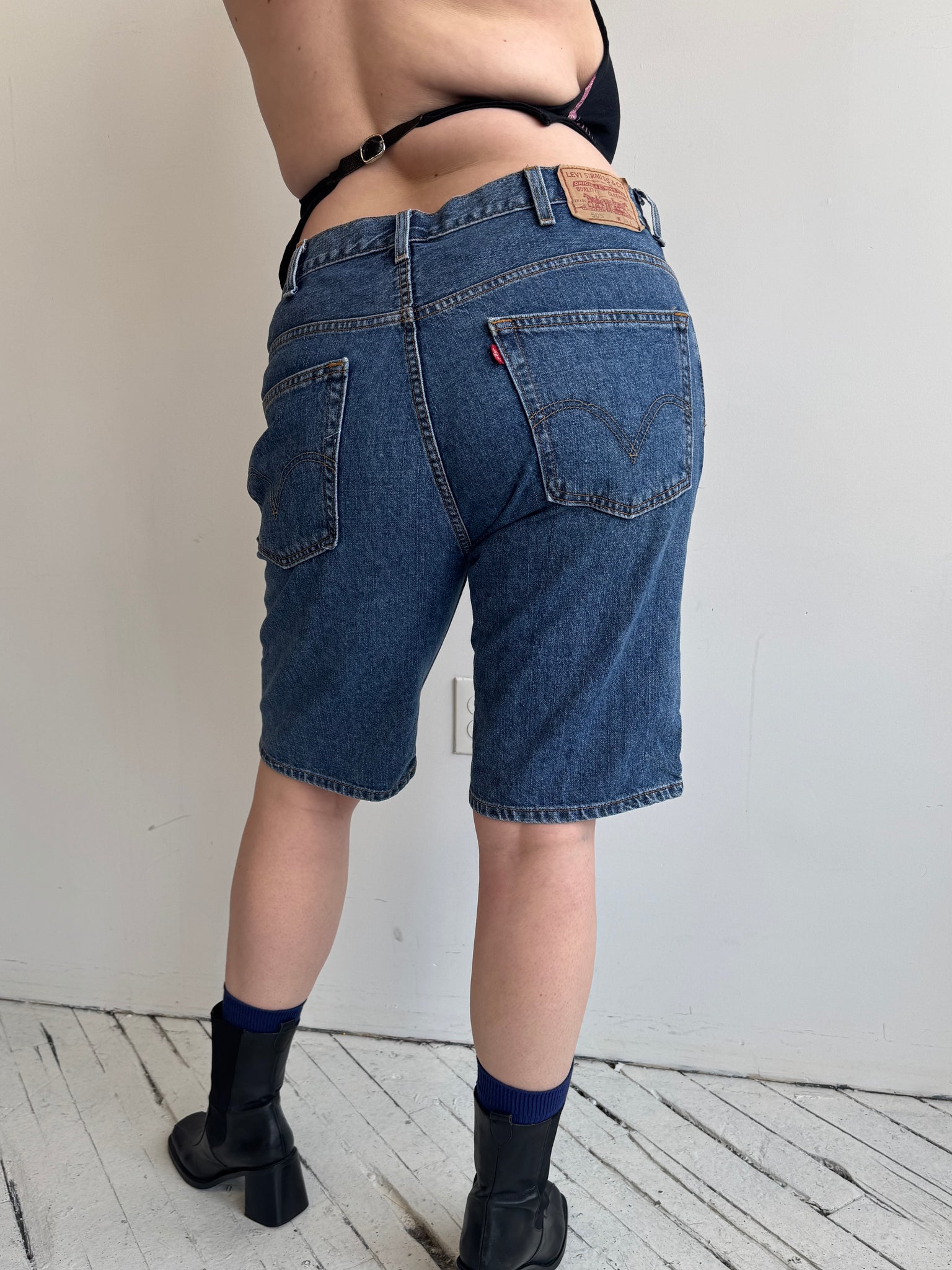 Vintage - Levi's Denim Shorts 38"