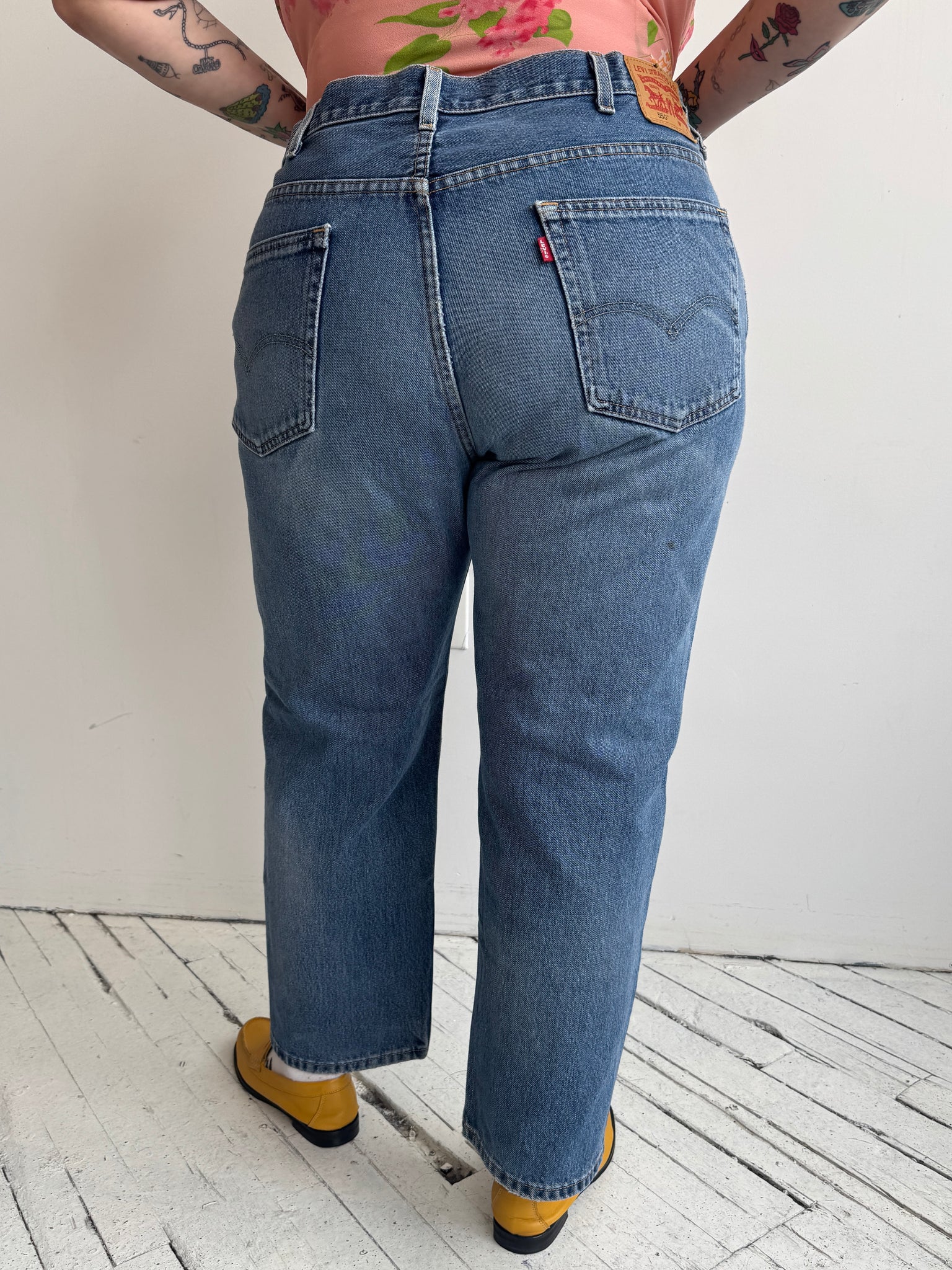 Vintage - Levi's 44" x 29"