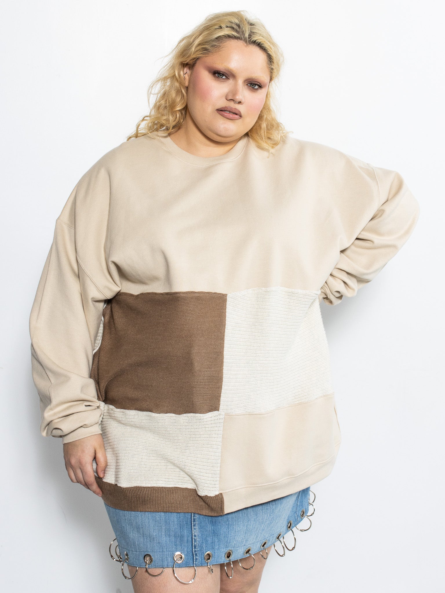 Playback Threads - Taylor Sweater (3X)