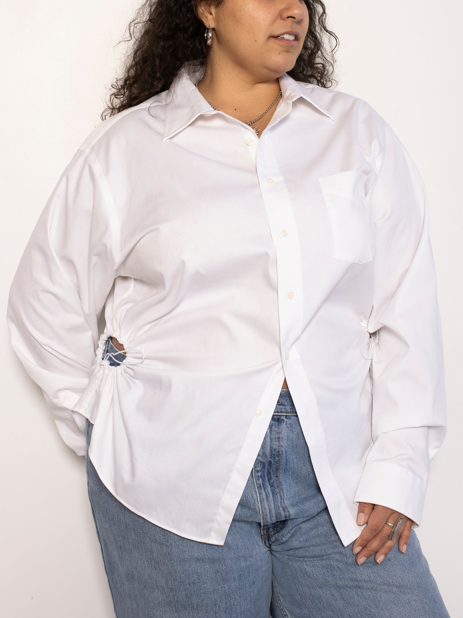 Nena Hansen - White Button Down (1X)