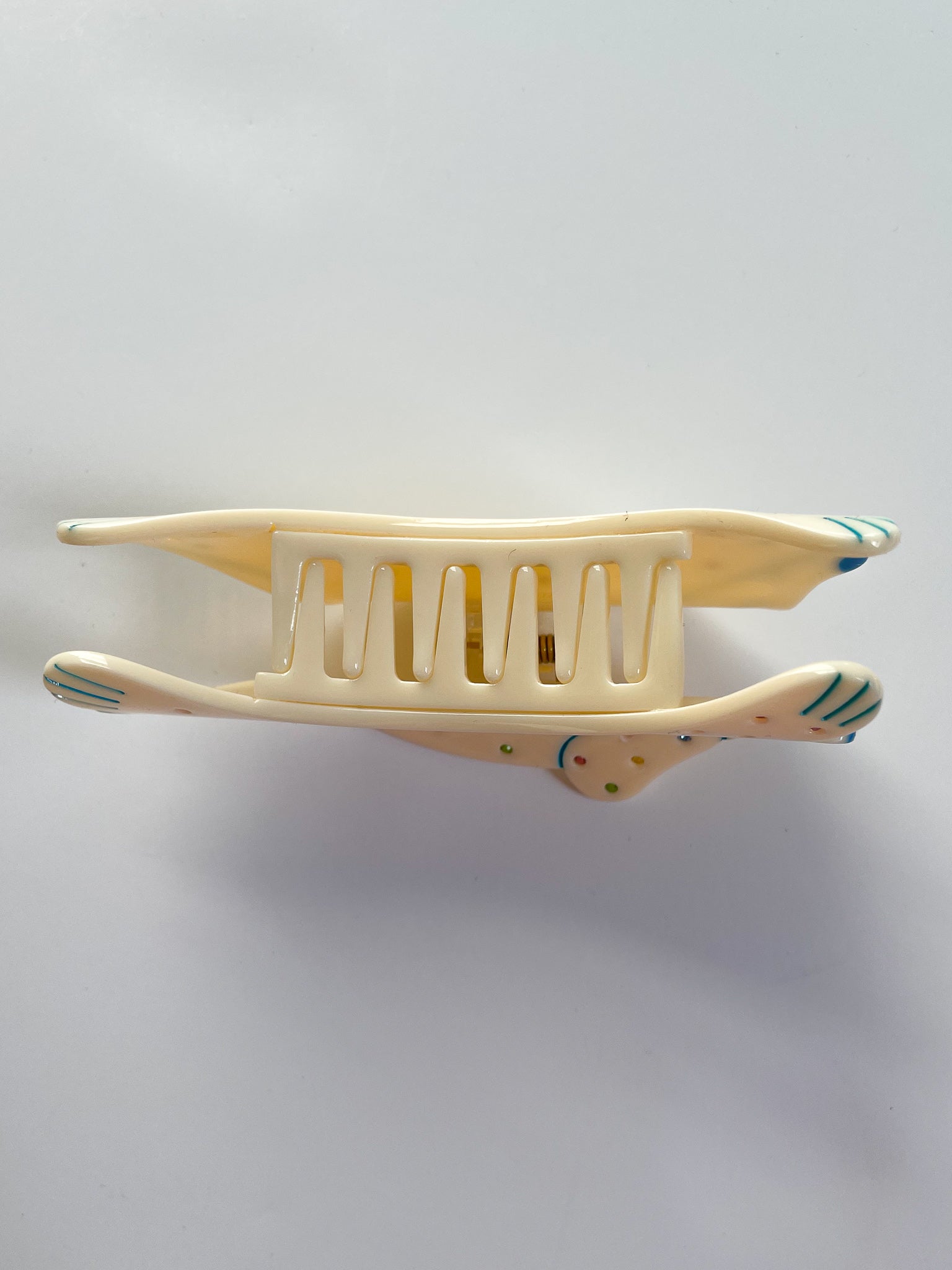 Pride Puppy Hair Claw